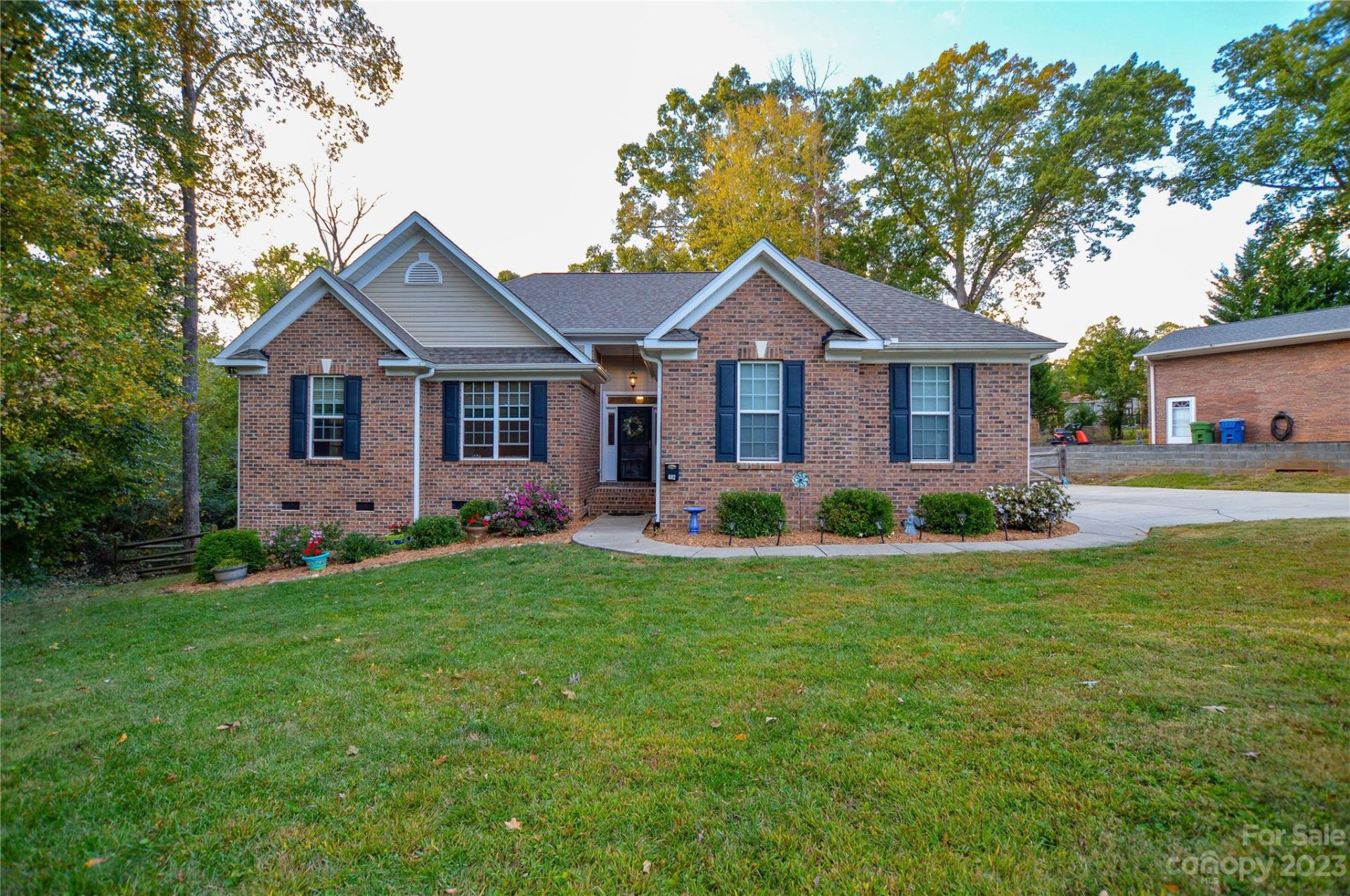 Property image 1 at 402 Harmony Lane, Mount Holly, NC 28120