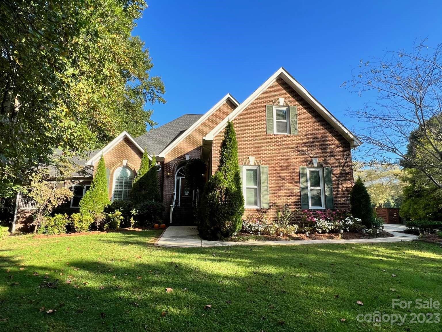 1213 Willow Oaks Trail