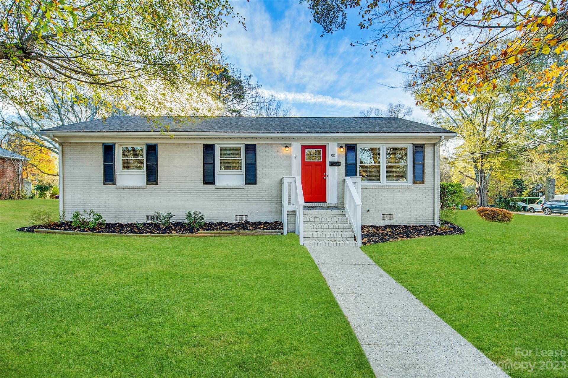 90 Hillcrest Avenue