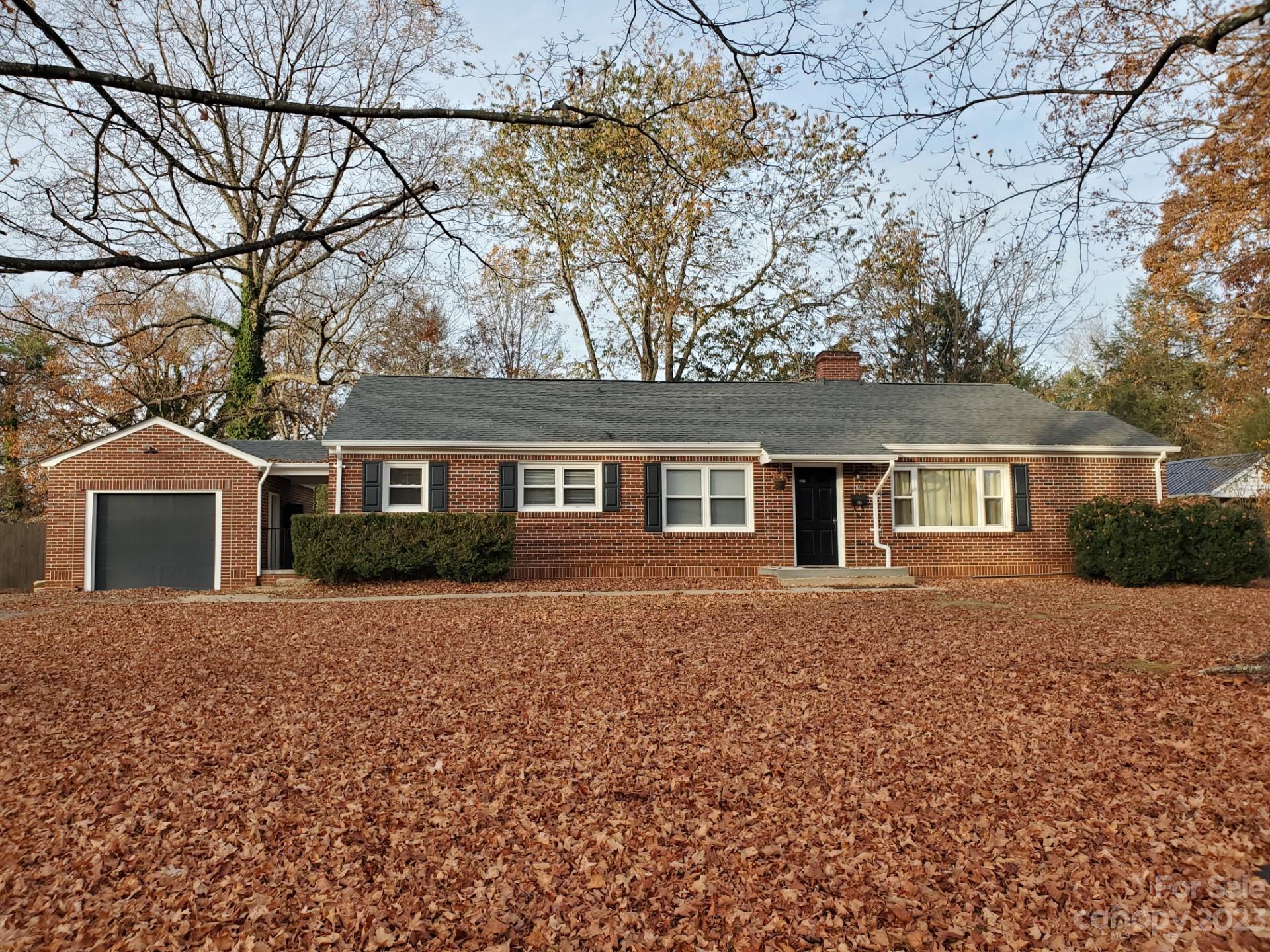 Property image 1 at 106 31st Avenue, Hickory, NC 28601