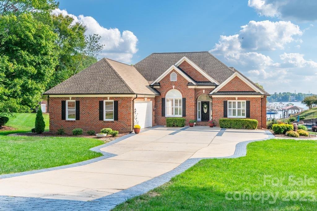 Property image 1 at 9431 Island Point Road, Sherrills Ford, NC 28673