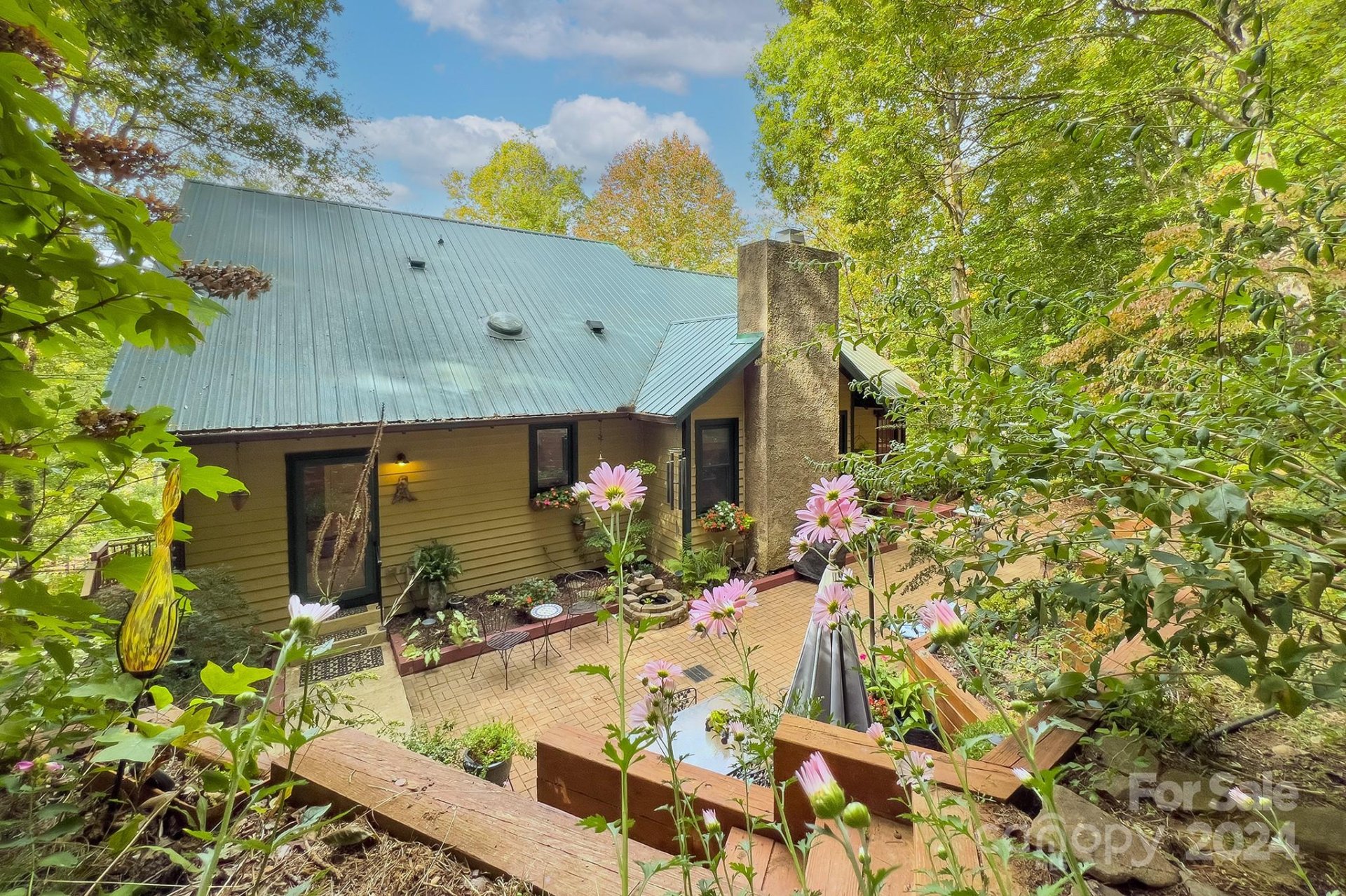 Property image 3 at 12 Hawk View Drive, Asheville, NC 28804