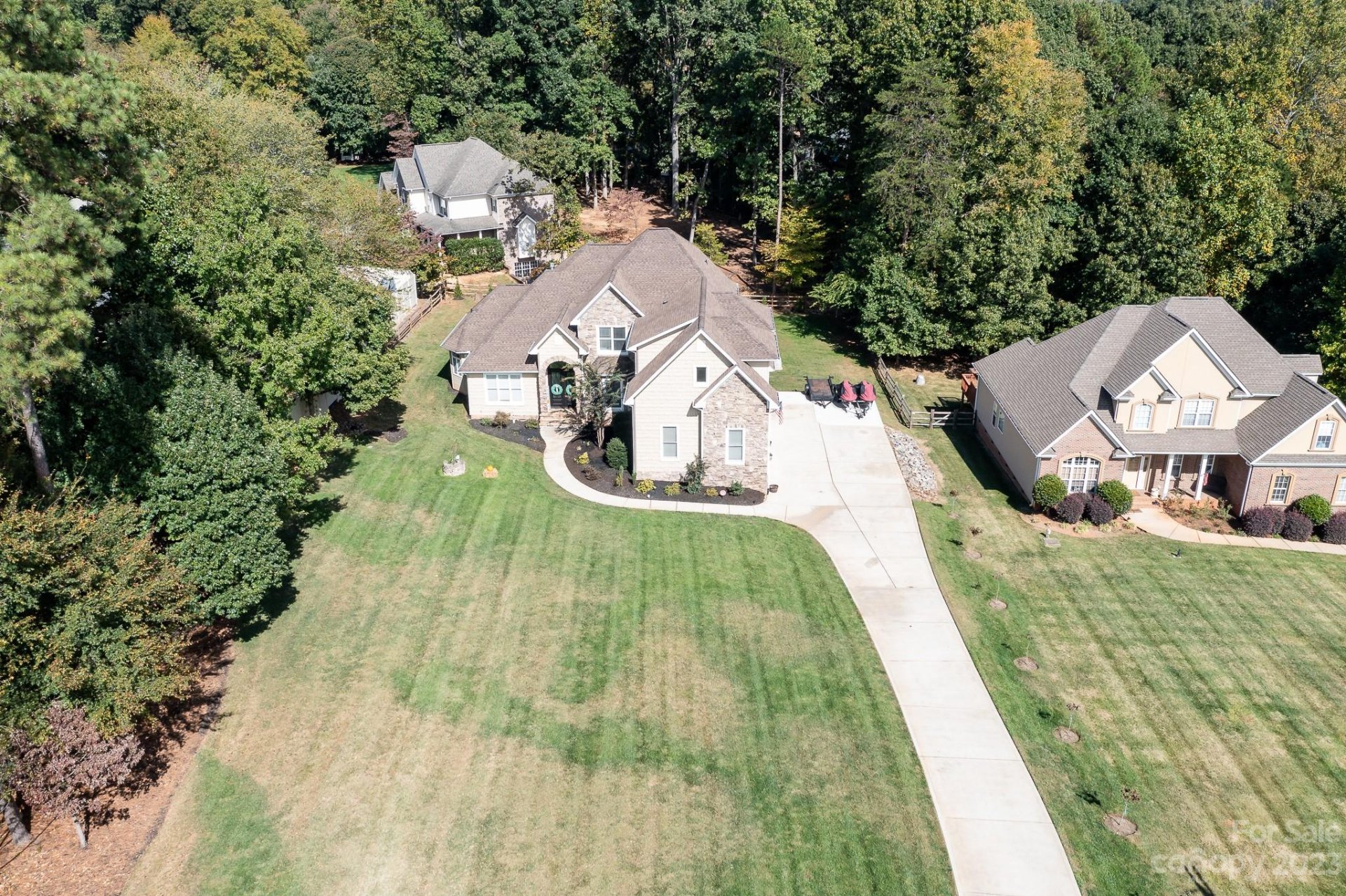 Property image 1 at 127 Gannett Road, Mooresville, NC 28117