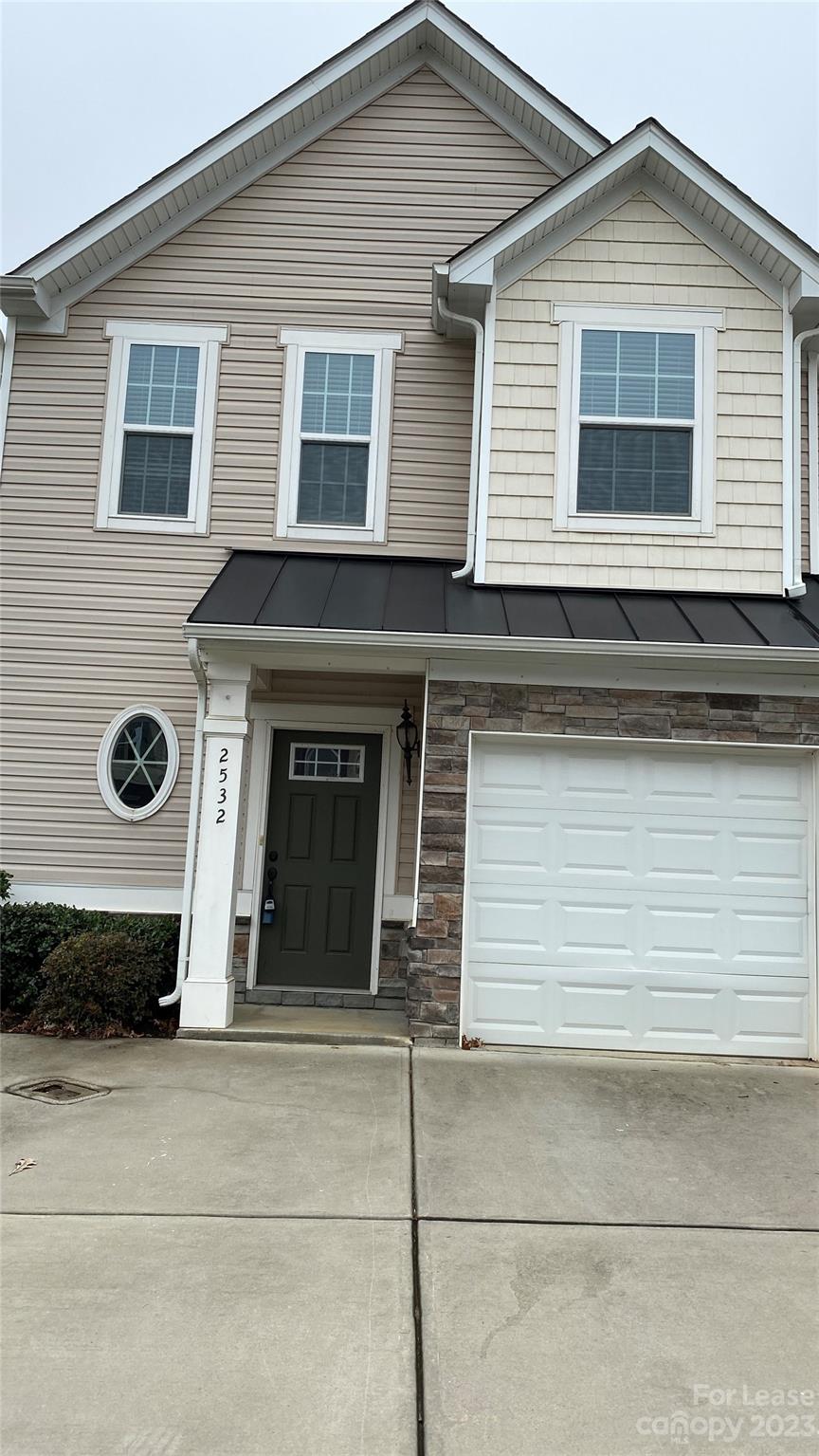 Property image 1 at 2532 Silverthorn Drive, Charlotte, NC 28273