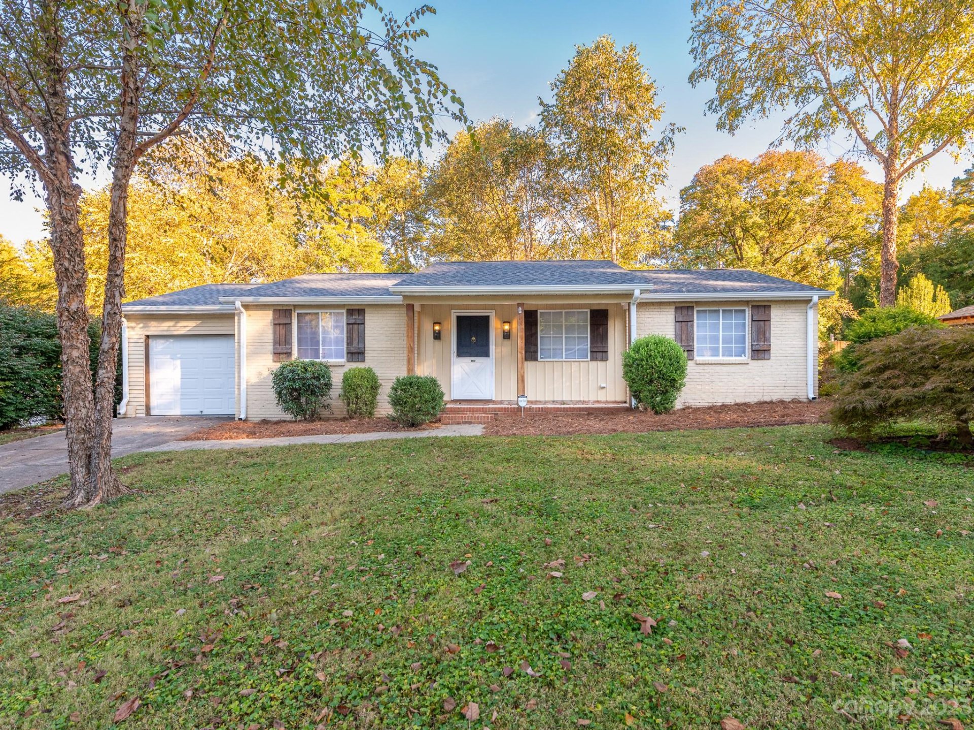 Property image 1 at 8900 Eaglewind Drive, Charlotte, NC 28212