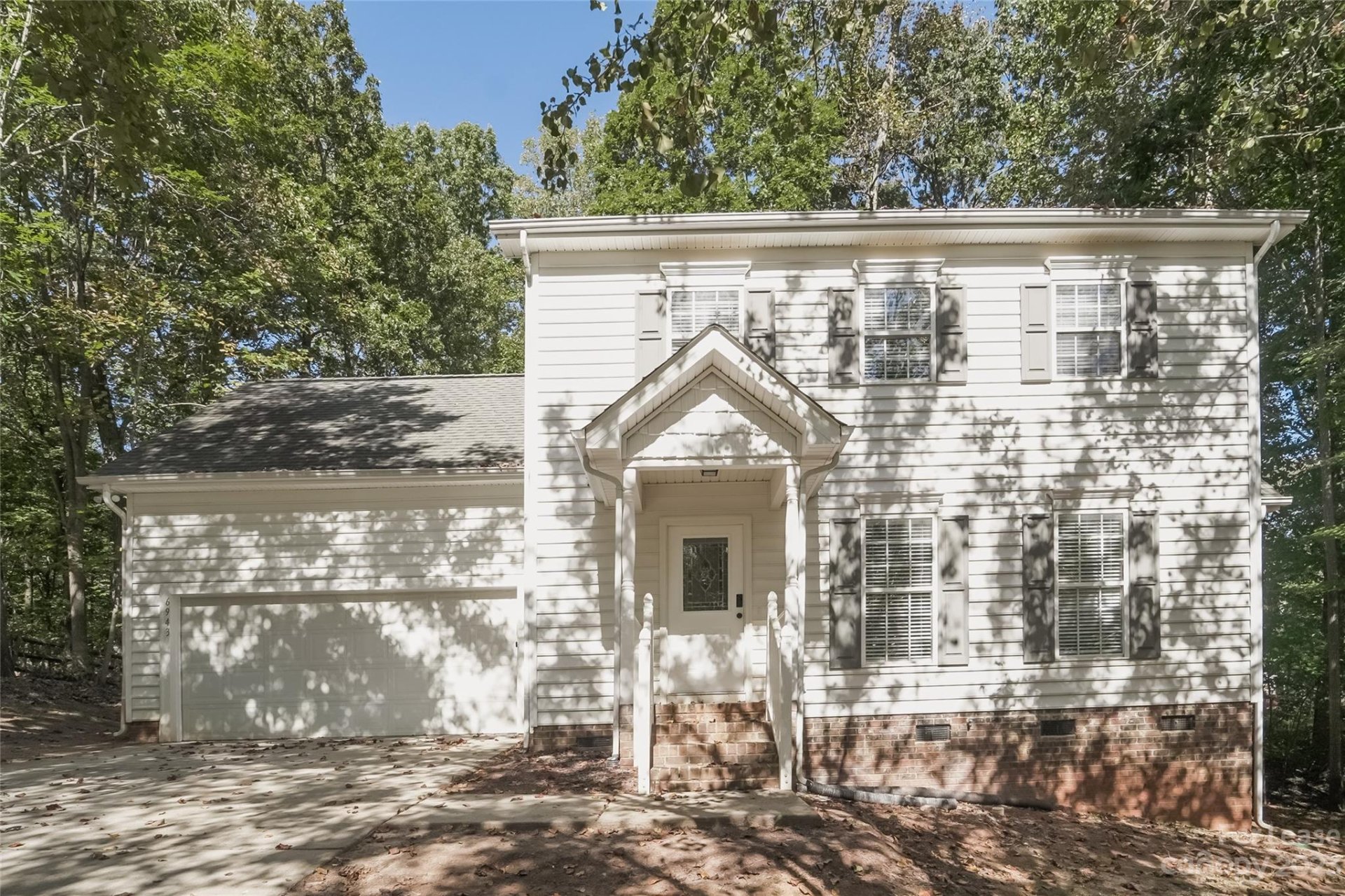 Property image 1 at 6943 Albaneen Court, Charlotte, NC 28215