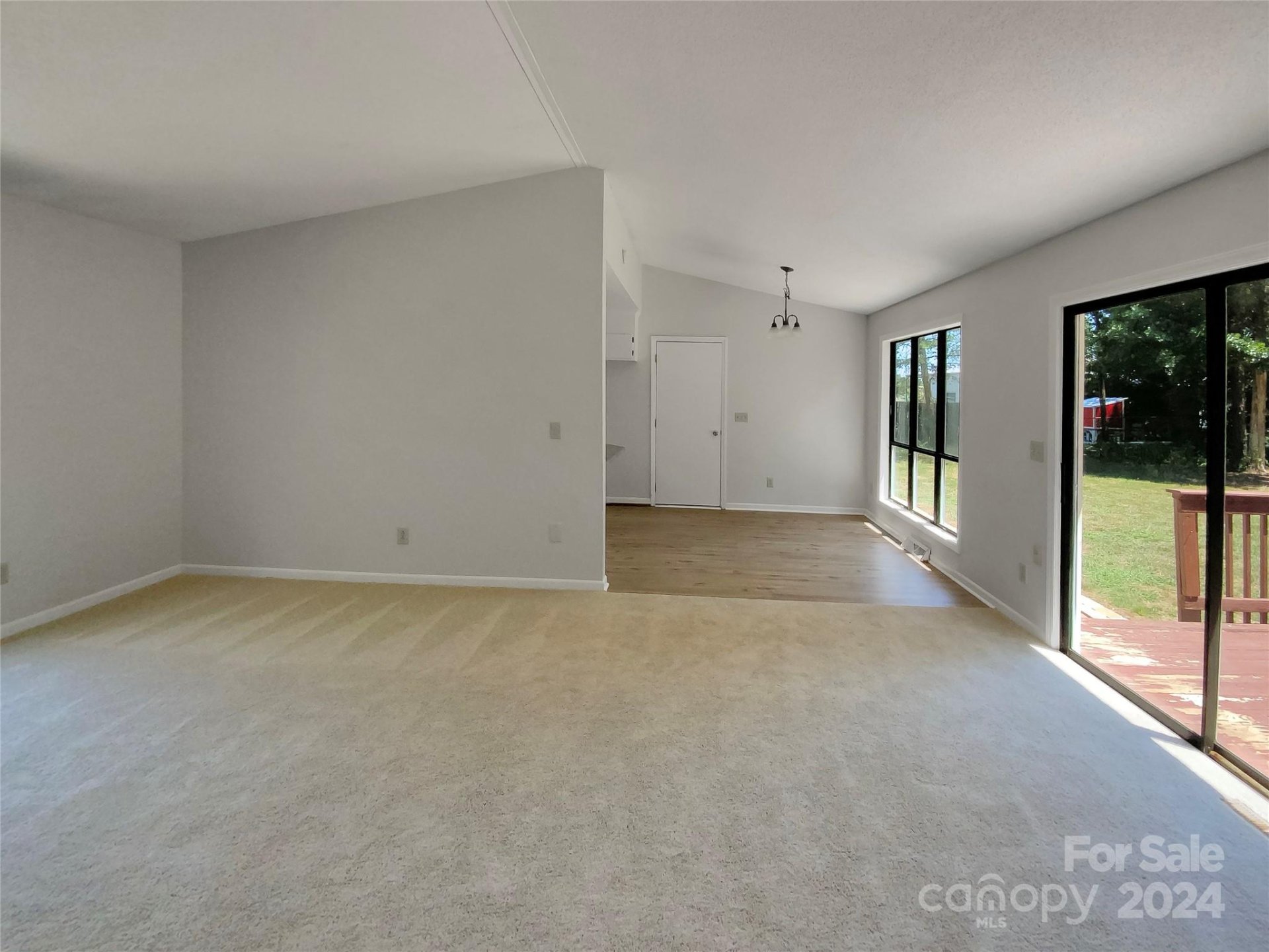 Property image 3 at 7833 Deer Track Drive, Denver, NC 28037