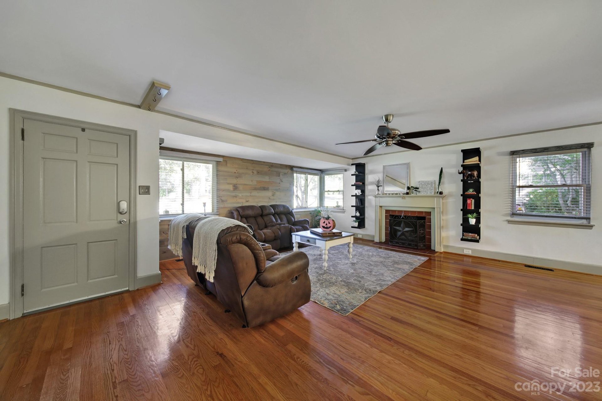Property image 3 at 213 Oakwood Avenue, York, SC 29745
