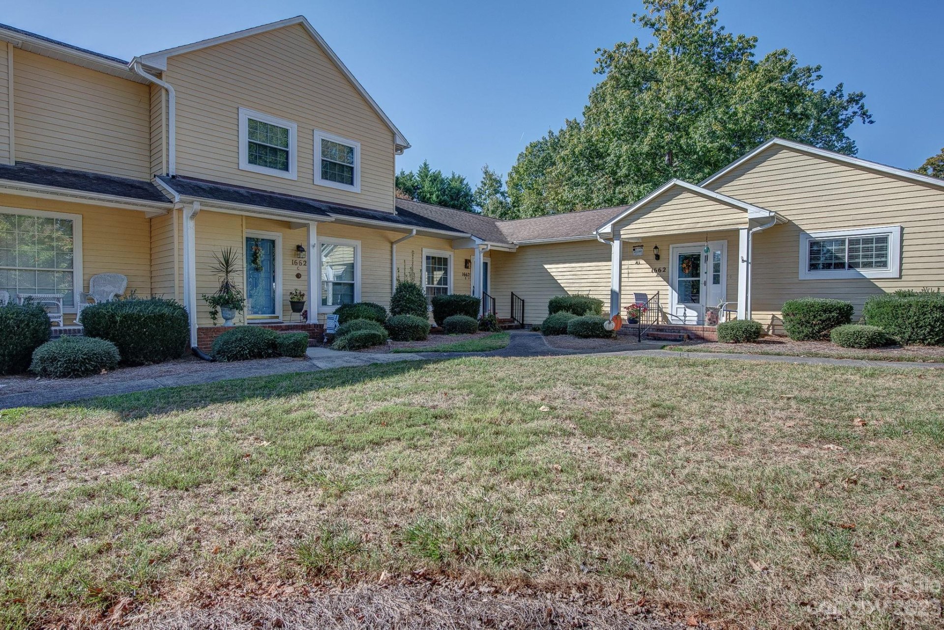 Property image 1 at 1662 Robins Nest Court, Gastonia, NC 28054