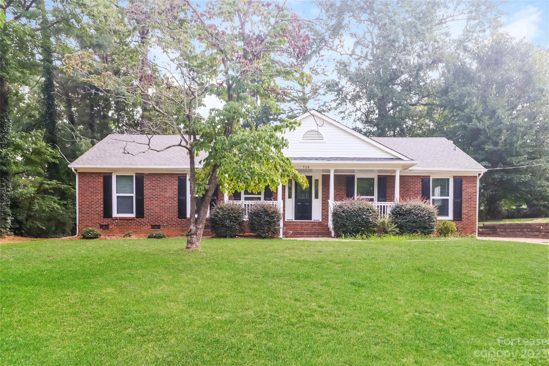 Property image 1 at 508 Jasin Drive, Gastonia, NC 28054