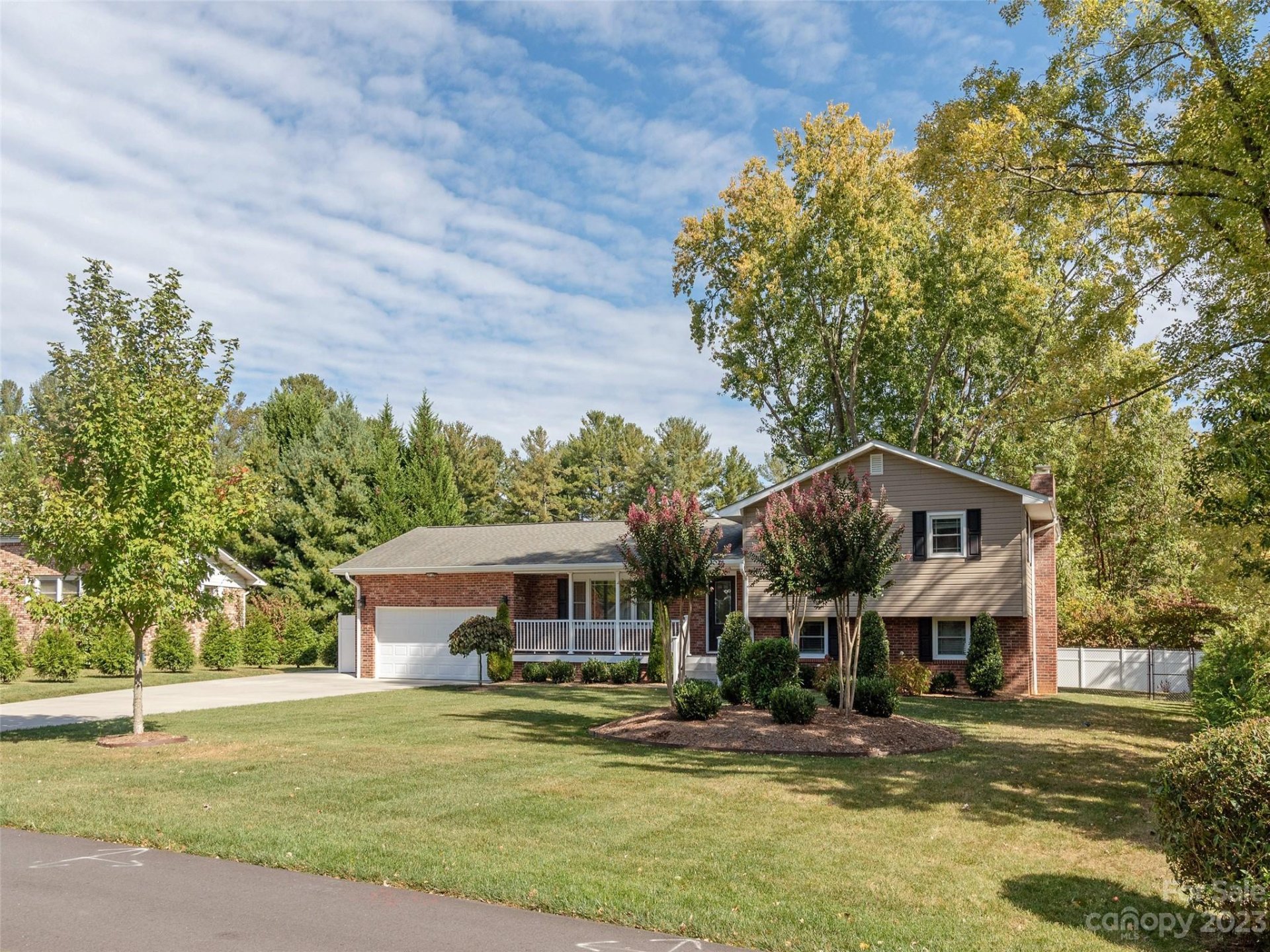 Property image 1 at 716 Shadywood Lane, Hendersonville, NC 28792