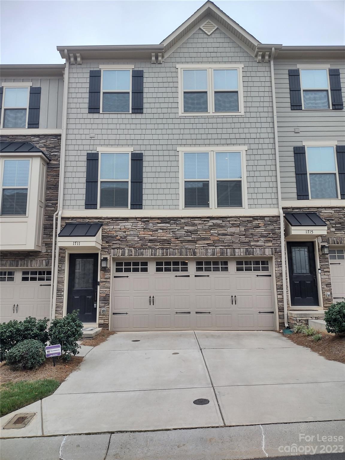 Property image 1 at 1711 Town Oak Lane, Charlotte, NC 28205
