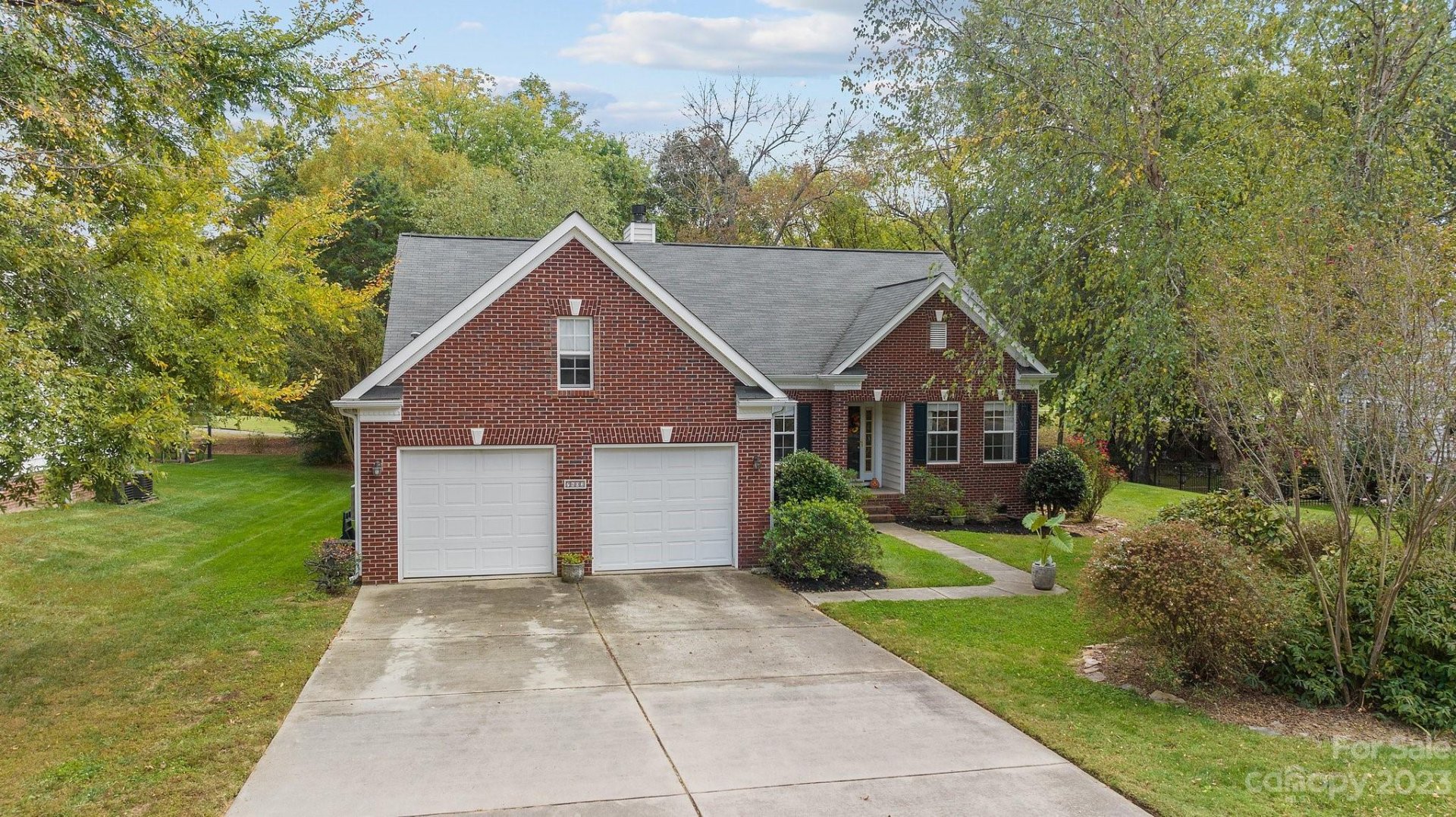 7602 Hogans Bluff Lane