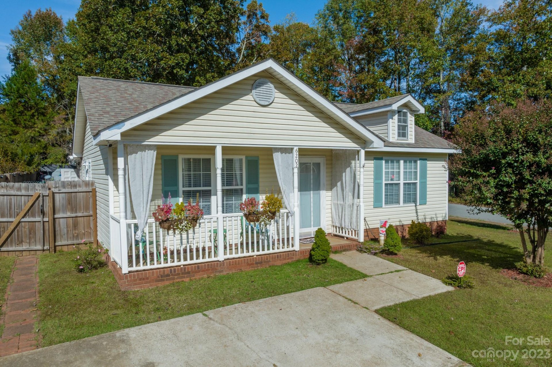 6202 Cottageville Lane