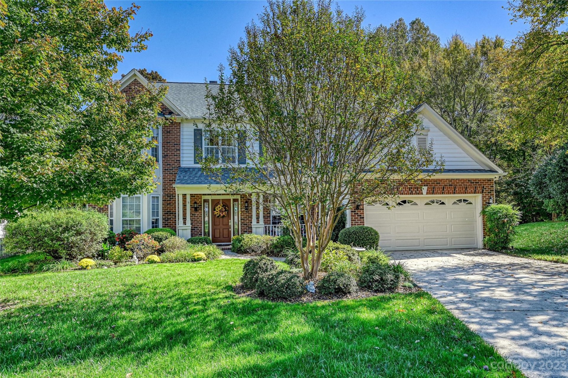 Property image 1 at 729 Meadow Lake Drive, Matthews, NC 28105