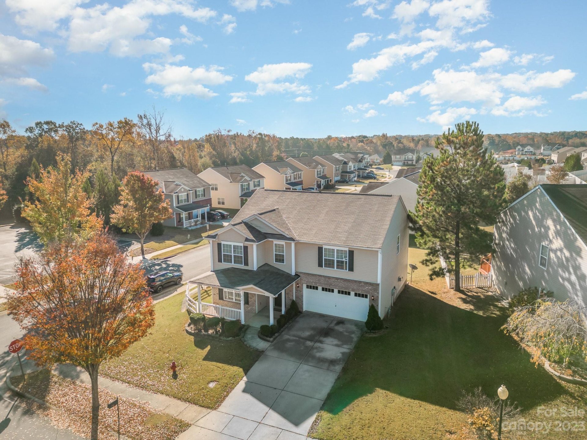 Property image 1 at 902 Silverberry Street, Gastonia, NC 28054