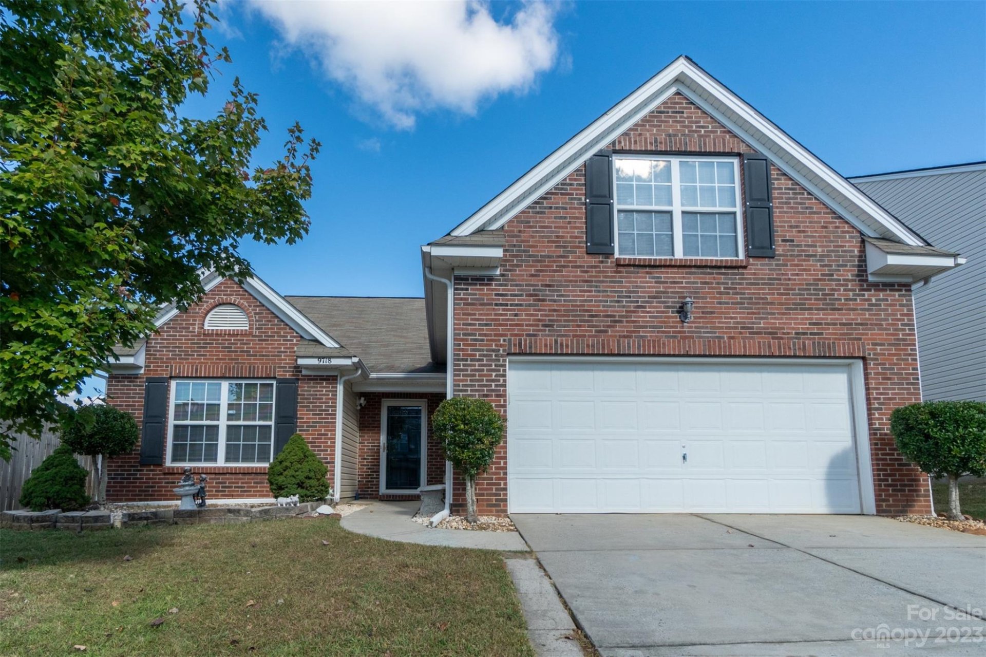 Property image 1 at 9718 Hollystone Lane, Charlotte, NC 28215