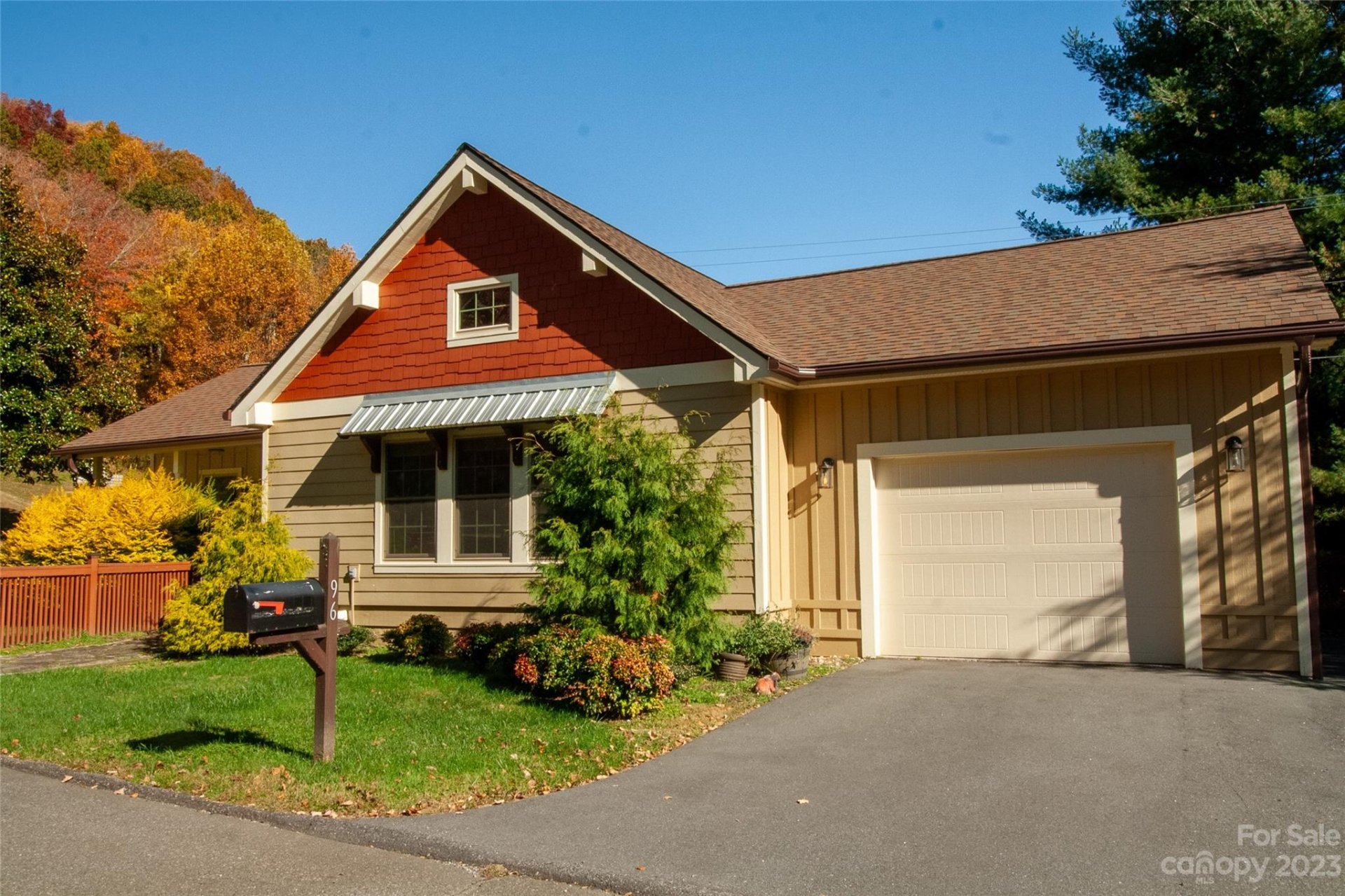 Property image 1 at 96 Garden Court, Maggie Valley, NC 28751