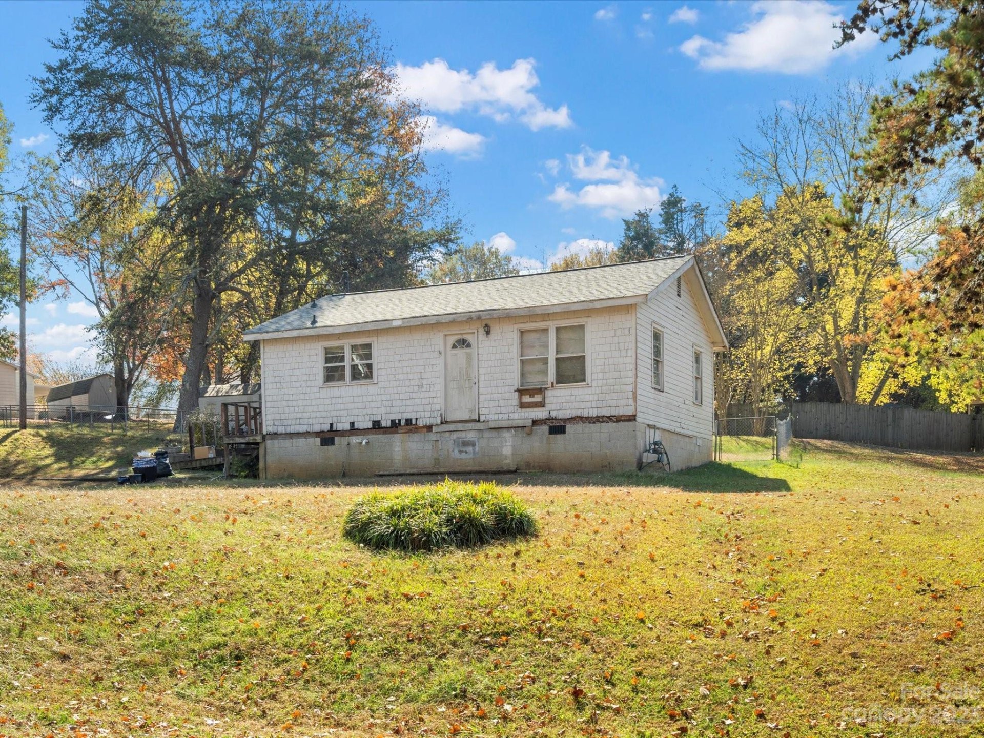 Property image 1 at 404 Dover Drive, Bessemer City, NC 28016