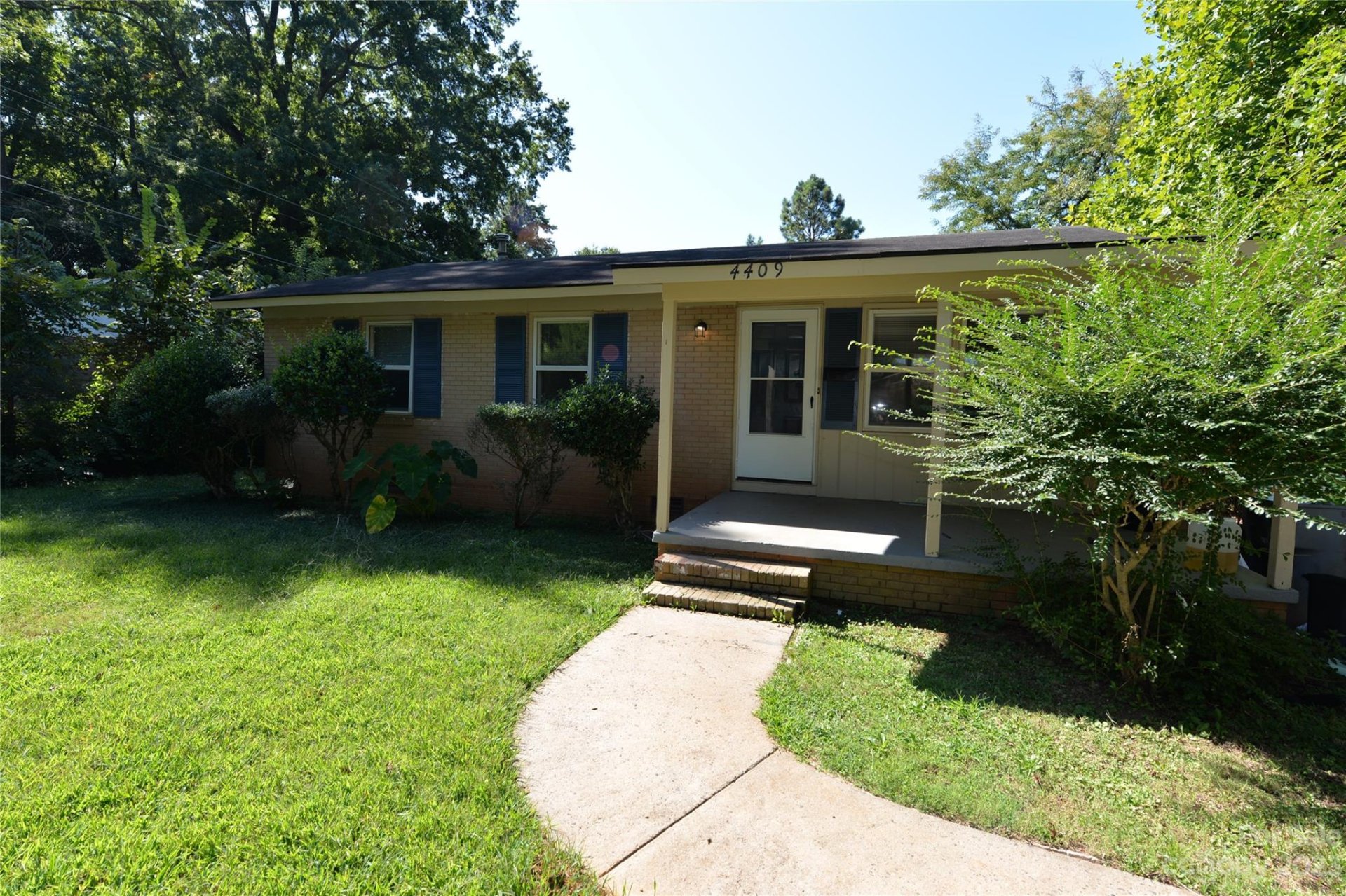 Property image 1 at 4409 Mckinley Drive, Charlotte, NC 28208