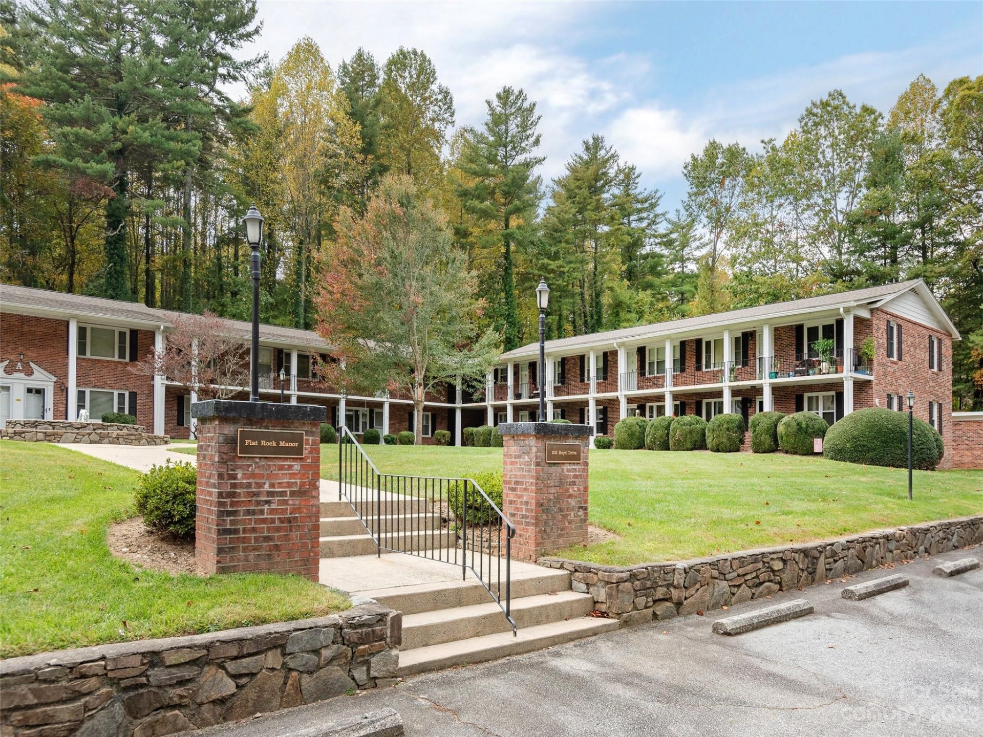 Property image 1 at 102 Boyd Drive, Flat Rock, NC 28731