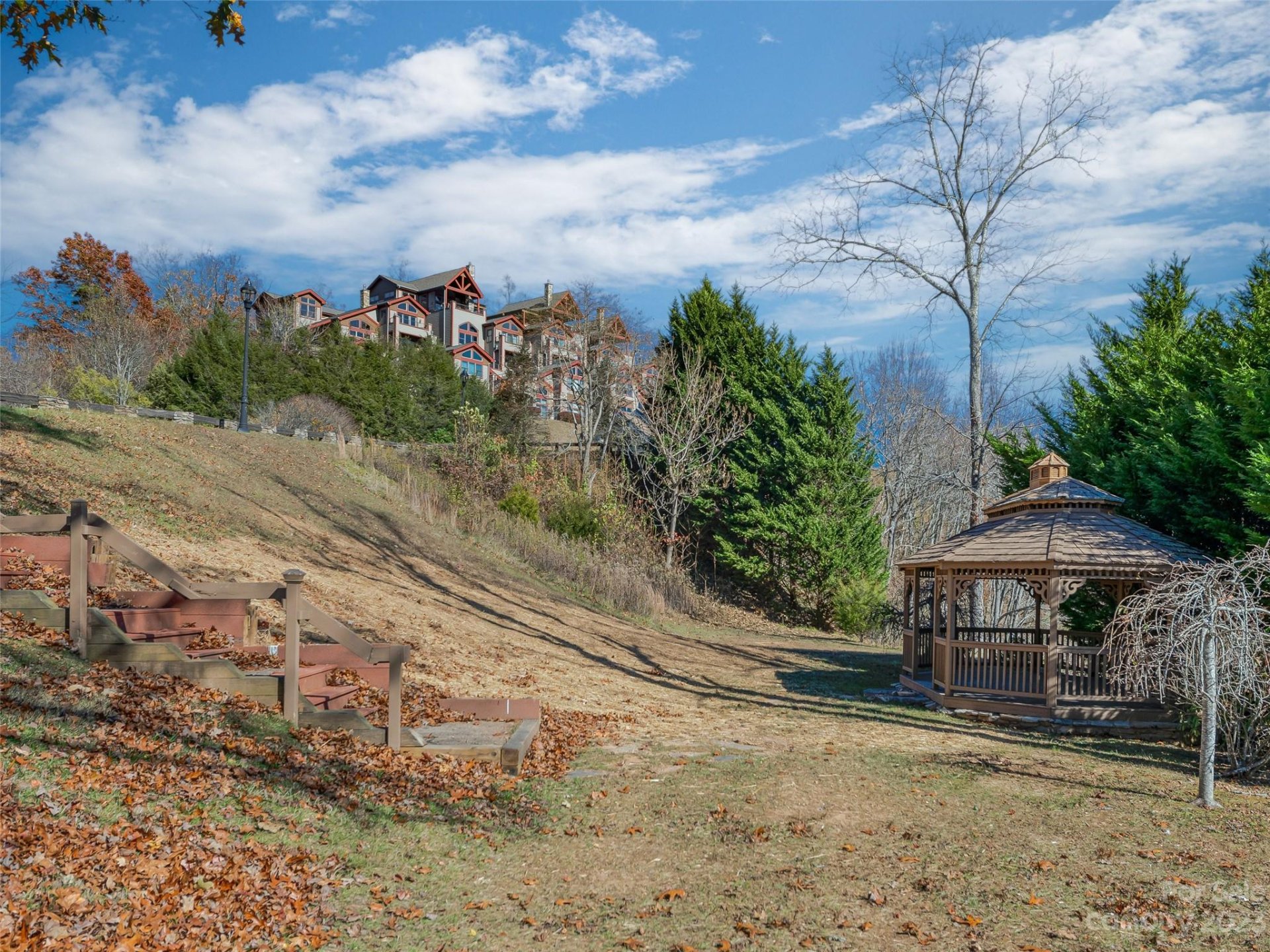 Property image 3 at 4 Chimney Crest Drive, Asheville, NC 28806