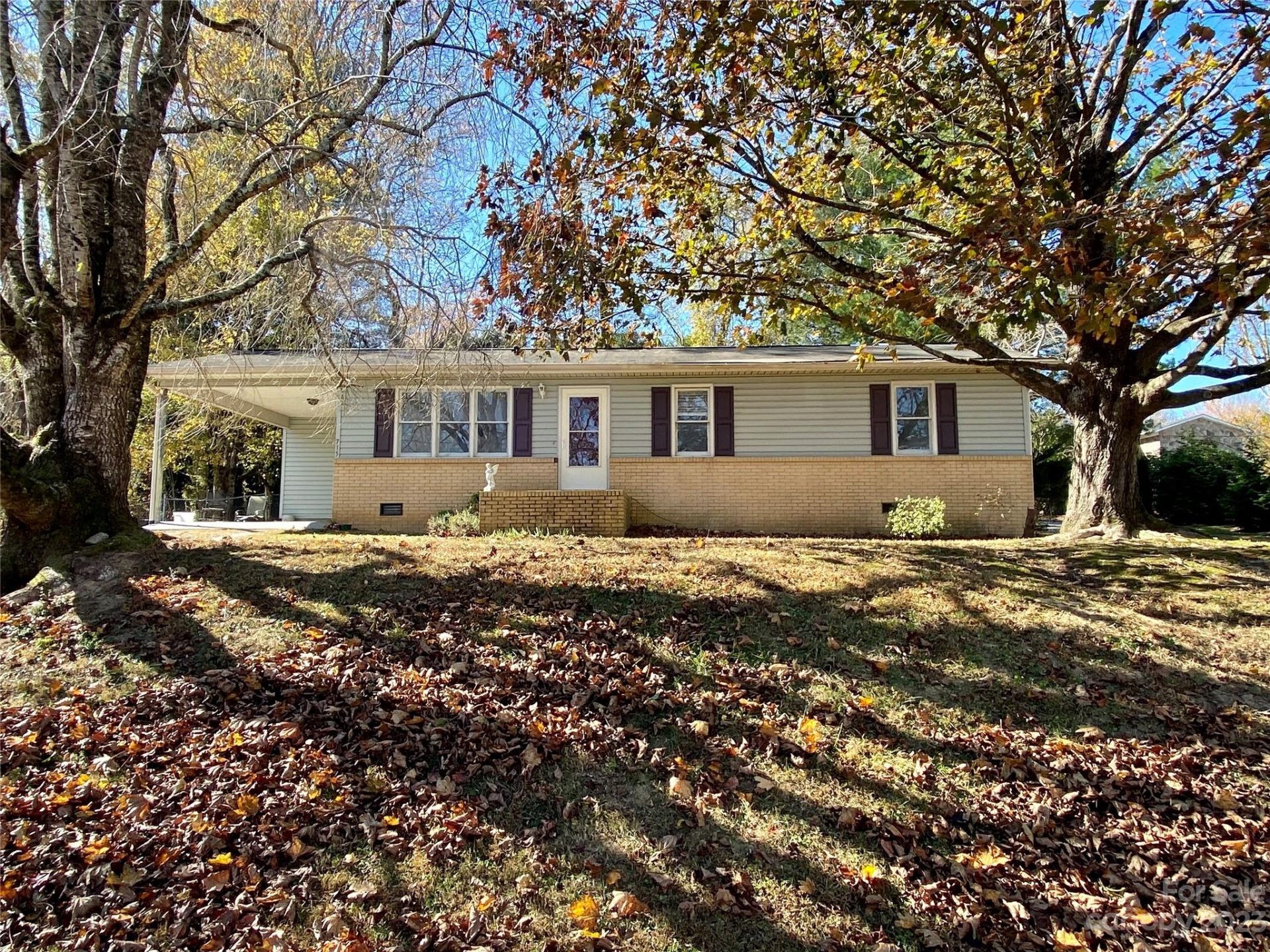 715 Clearview Drive