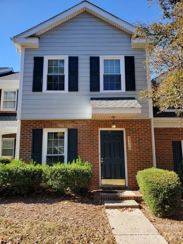 9334 Kings Falls Drive