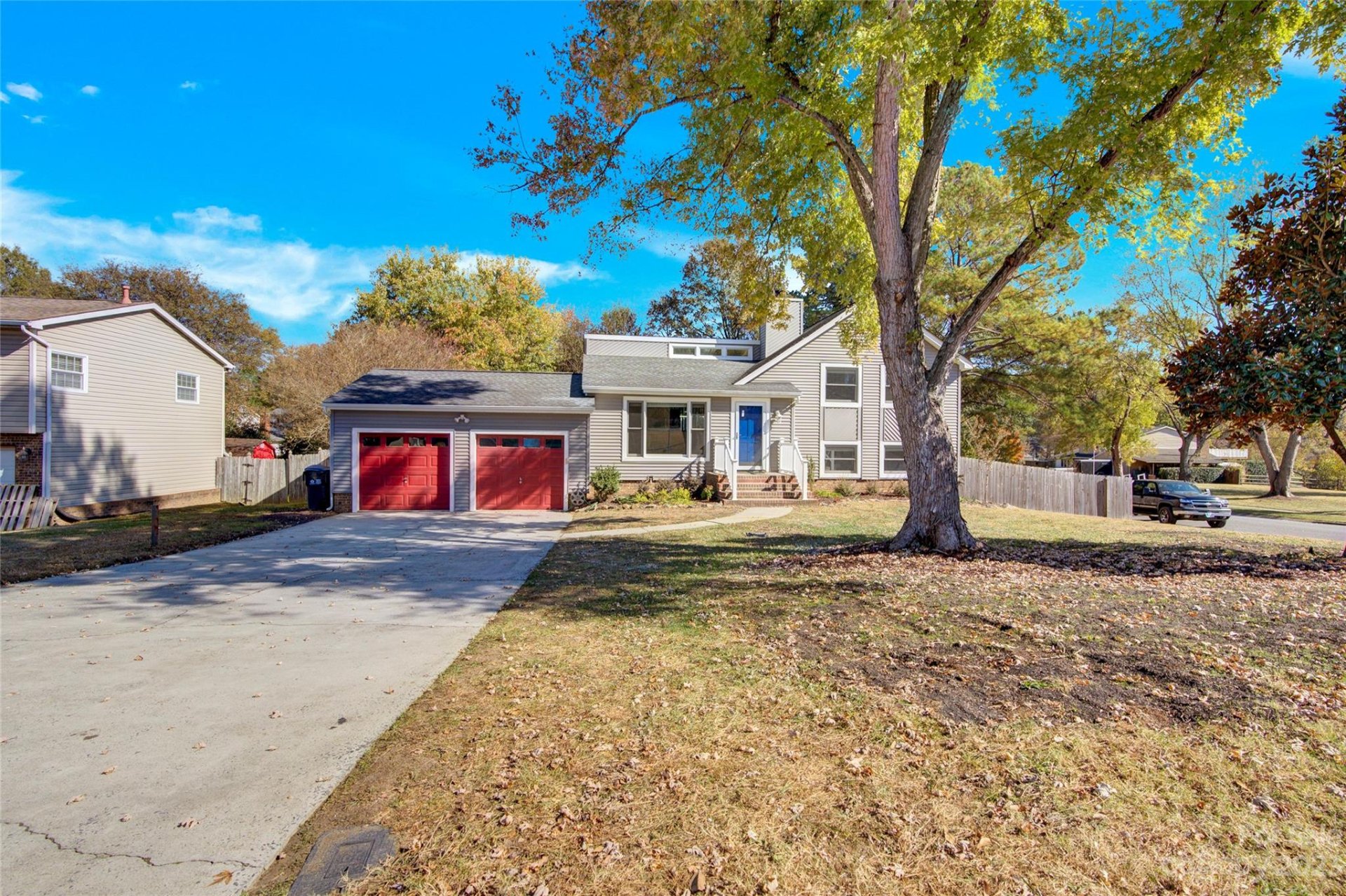 5943 Carpenter Drive