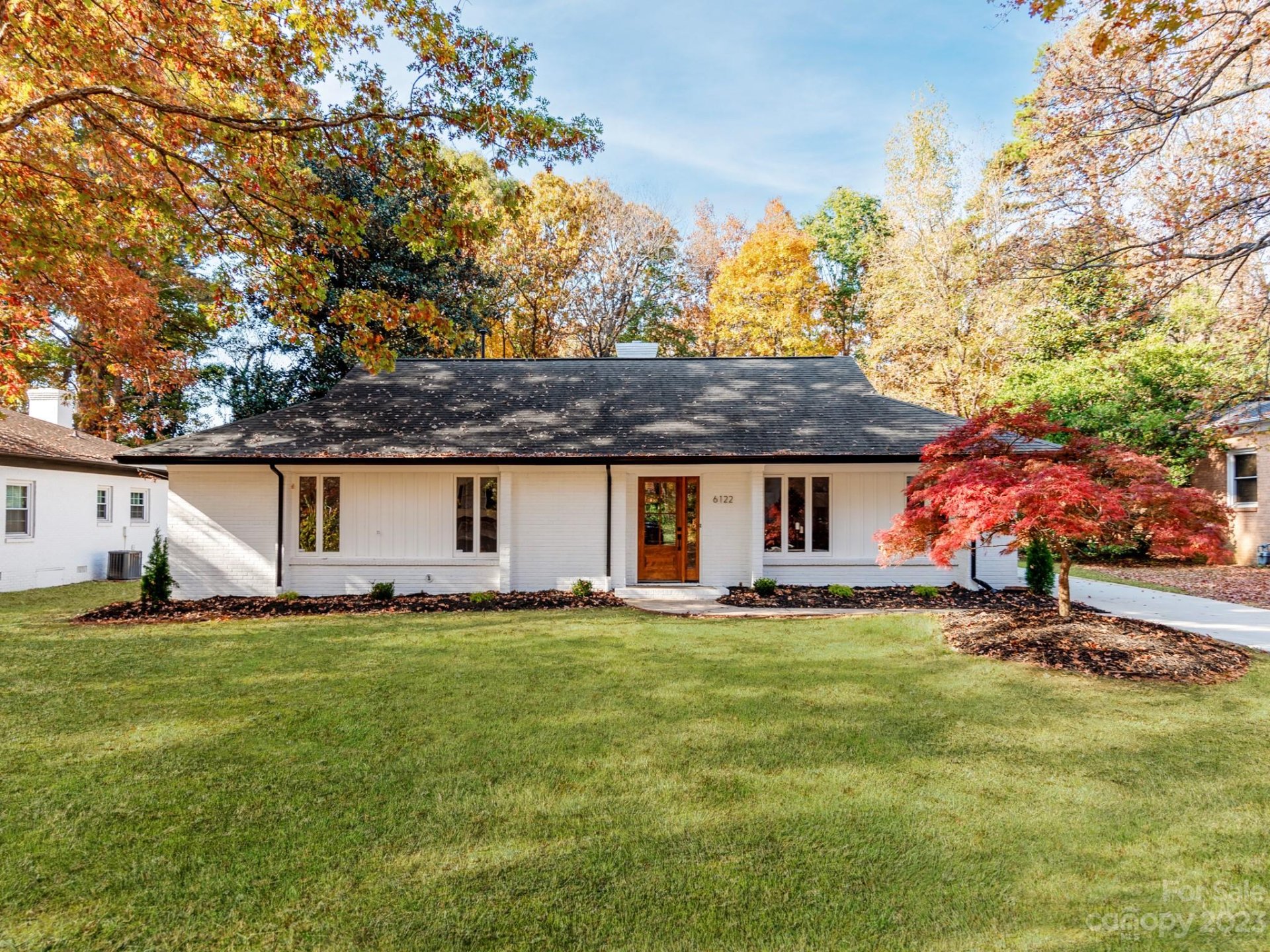 Property image 1 at 6122 Coatbridge Lane, Charlotte, NC 28212