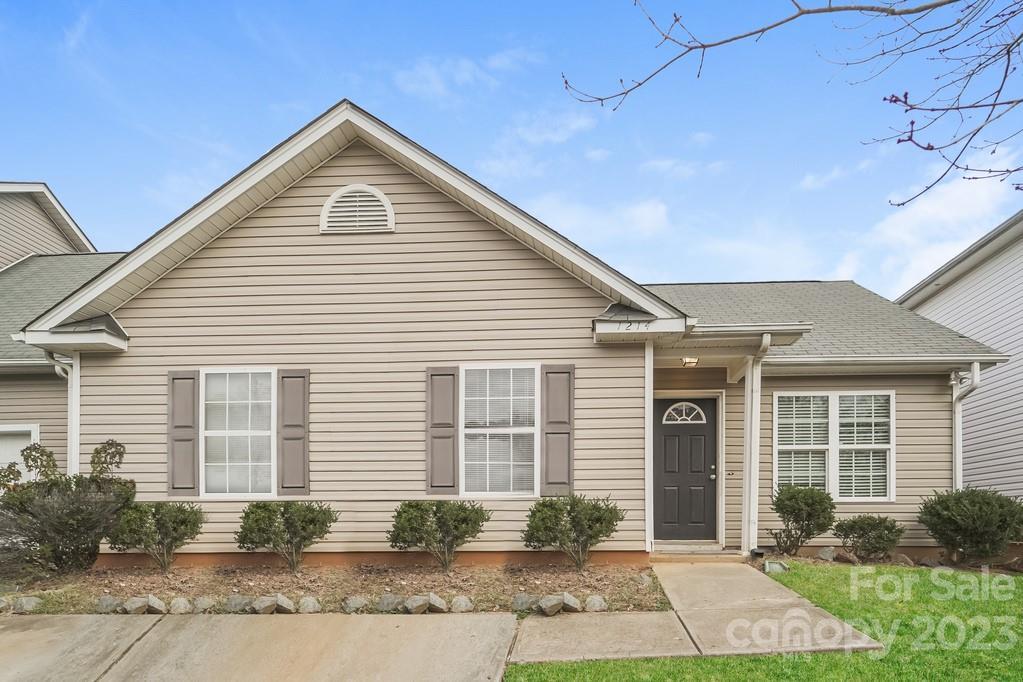 Property image 1 at 1214 Crandon Drive, Charlotte, NC 28216