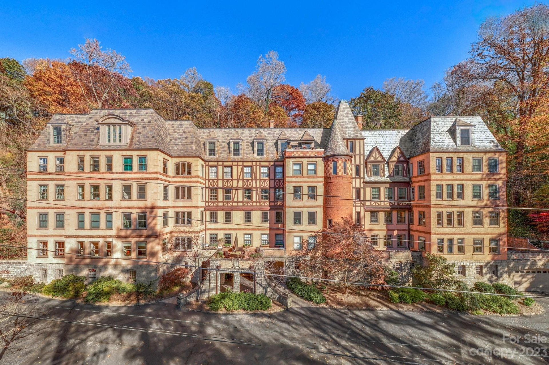 Property image 1 at 185 Macon Avenue, Asheville, NC 28804