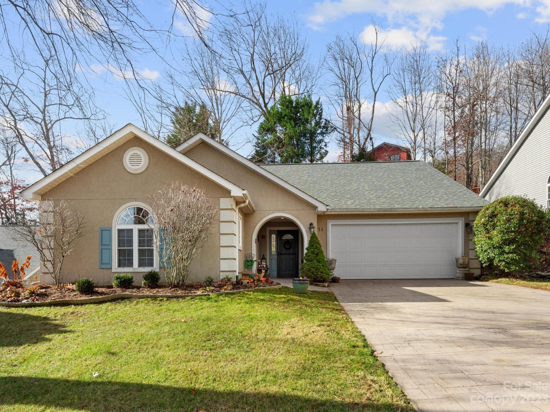 Property image 1 at 11 Stonebridge Drive, Asheville, NC 28805