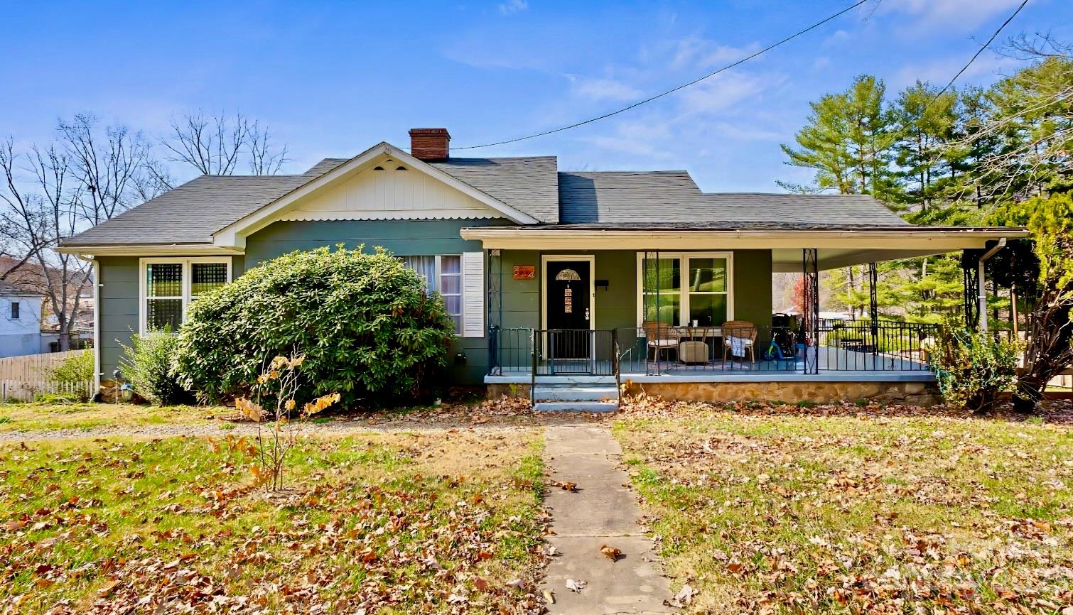 Property image 1 at 824 Brown Avenue, Waynesville, NC 28786