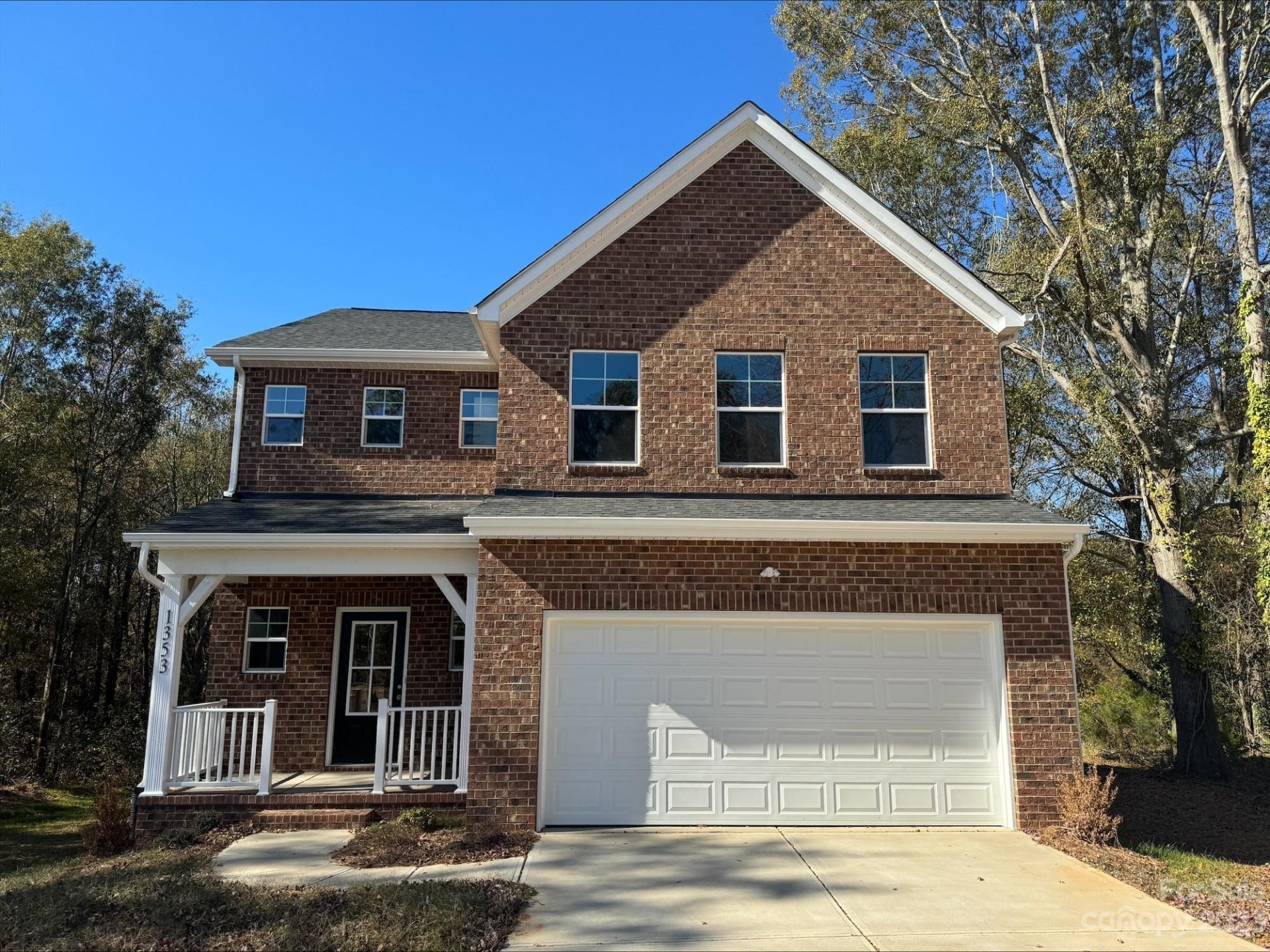 1353 Moonshadow Lane