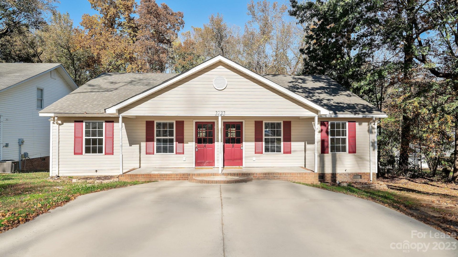 Property image 1 at 3733 Oakwood Road, Charlotte, NC 28269