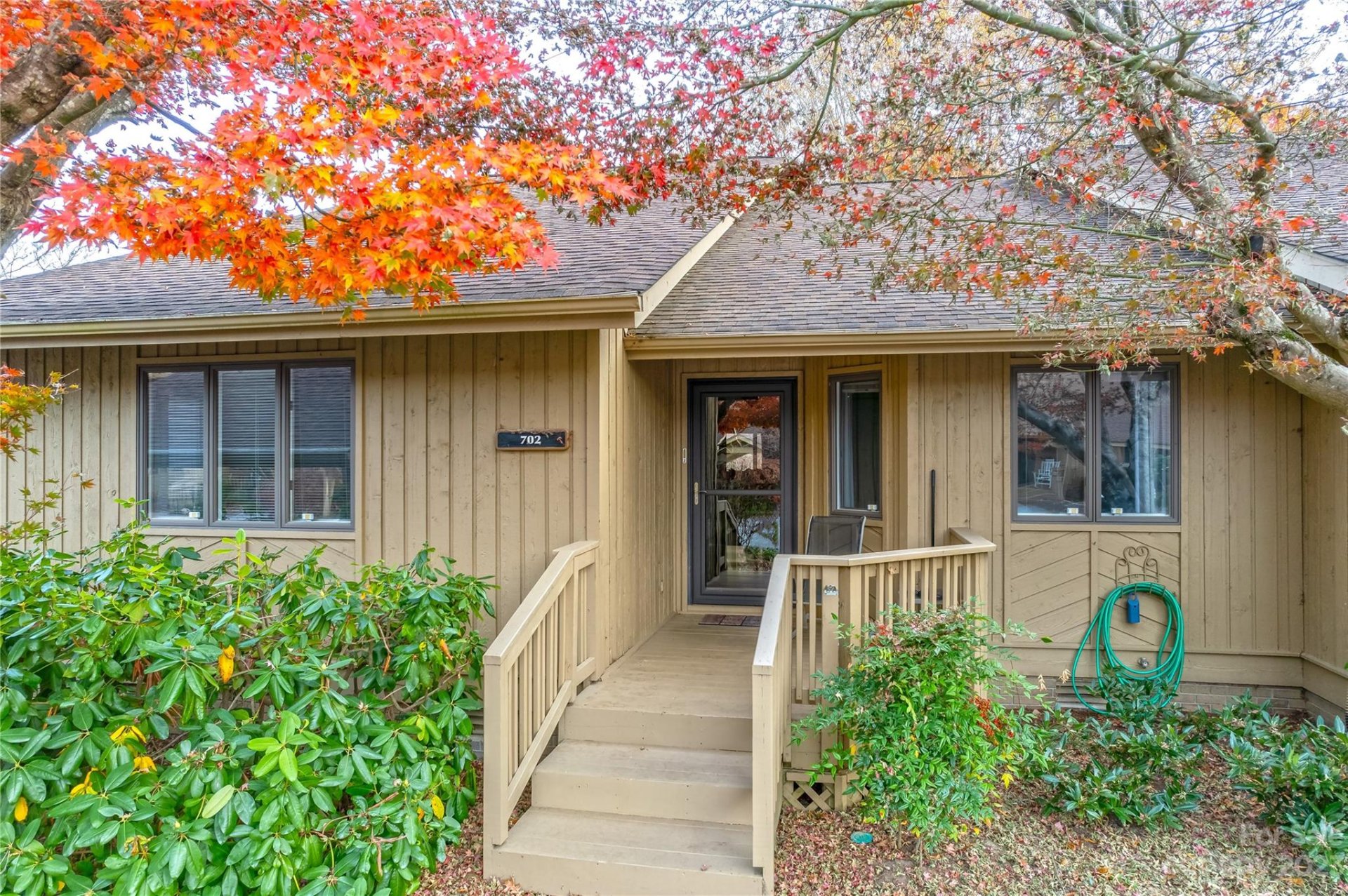 Property image 1 at 702 Red Oak Drive, Hendersonville, NC 28791