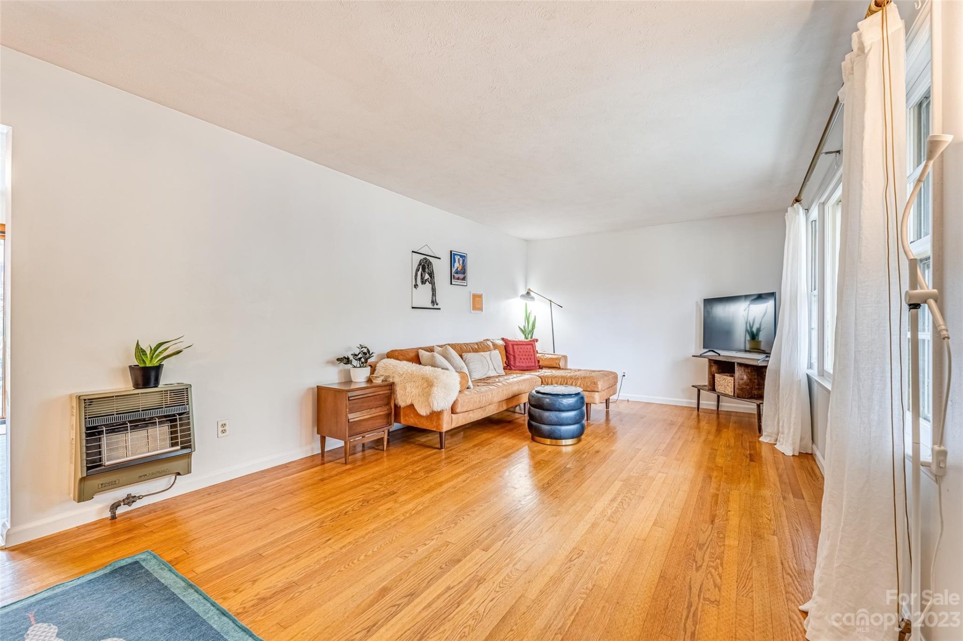 Property image 1 at 203 Moody Street, Hendersonville, NC 28739