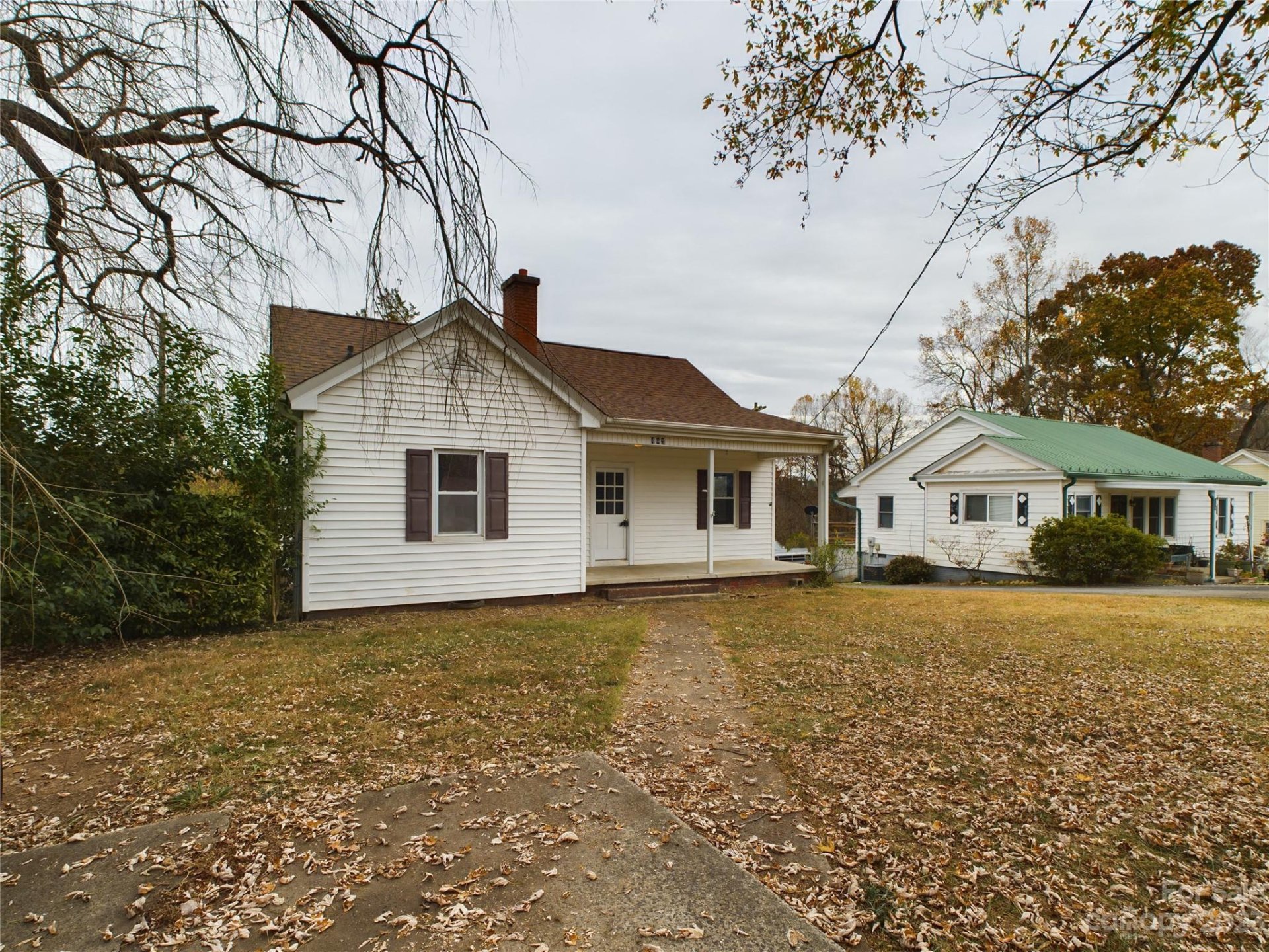 Property image 1 at 405 Dogwood Drive, Hickory, NC 28601