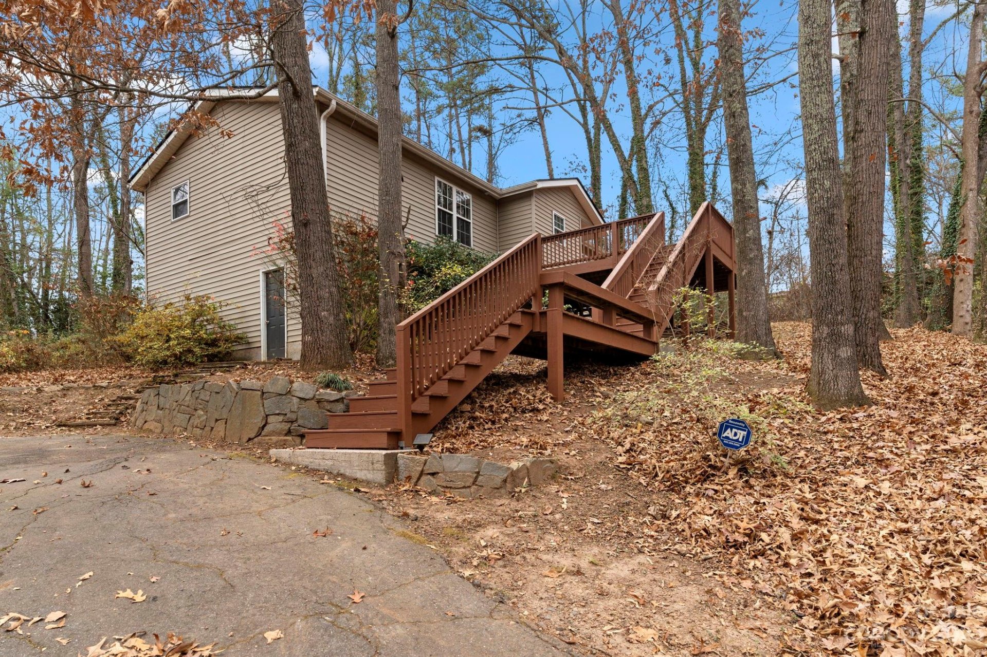 Property image 1 at 342 London Road, Asheville, NC 28803