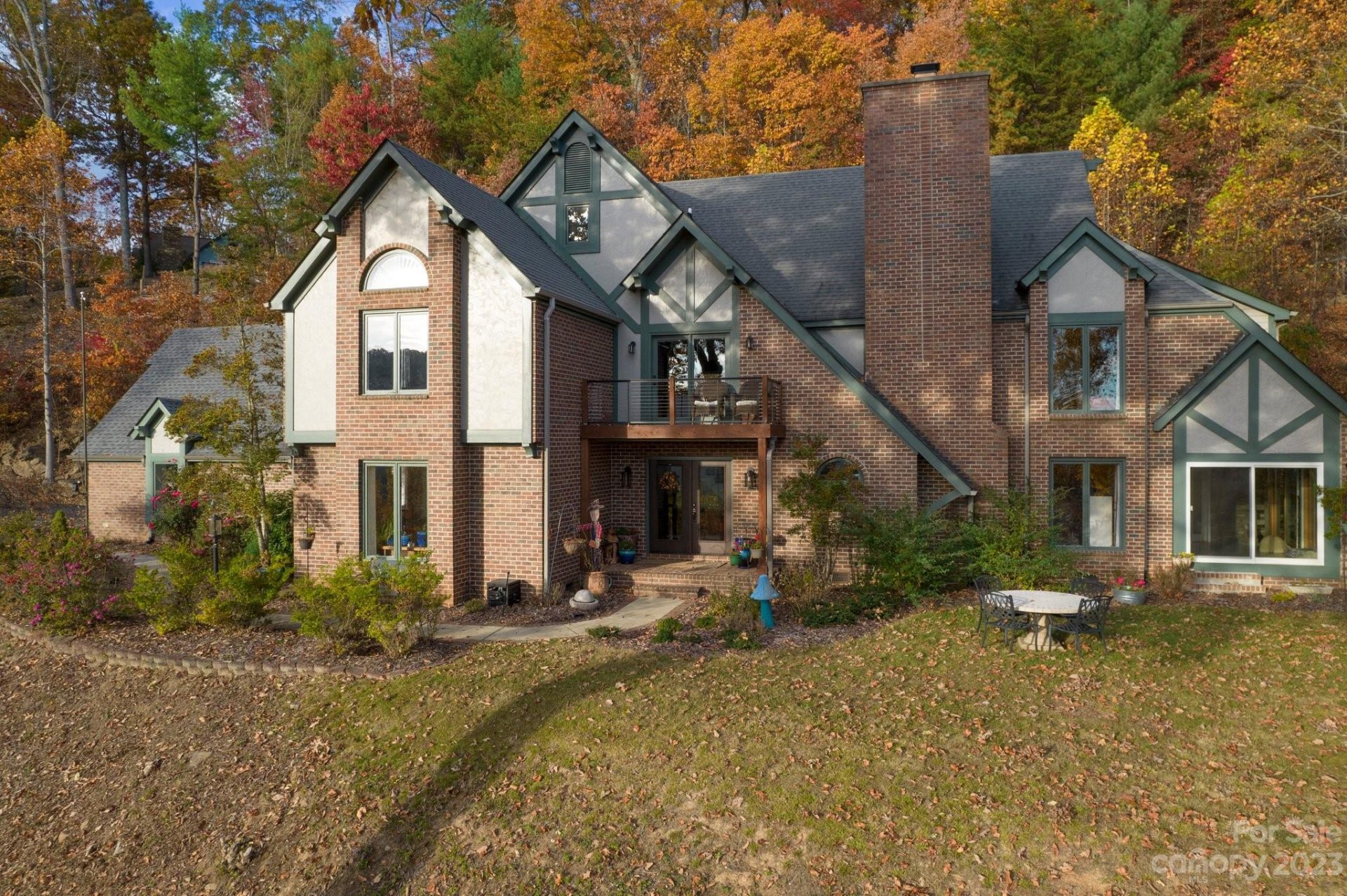 Property image 1 at 513 Sondley Drive, Asheville, NC 28805