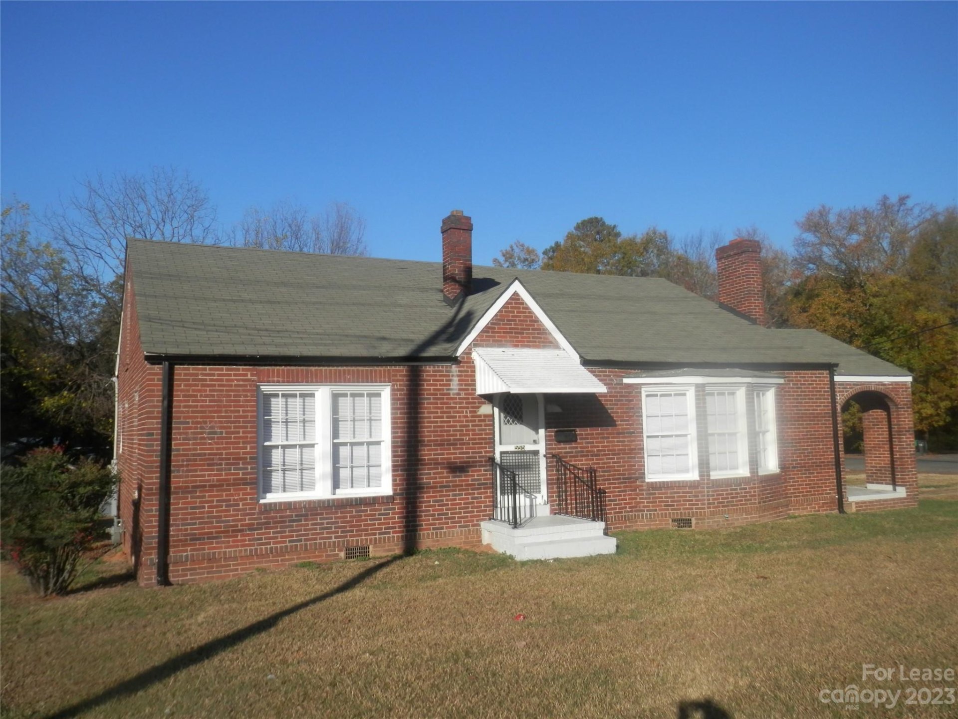 Property image 1 at 555 Sugar Creek Road, Charlotte, NC 28213