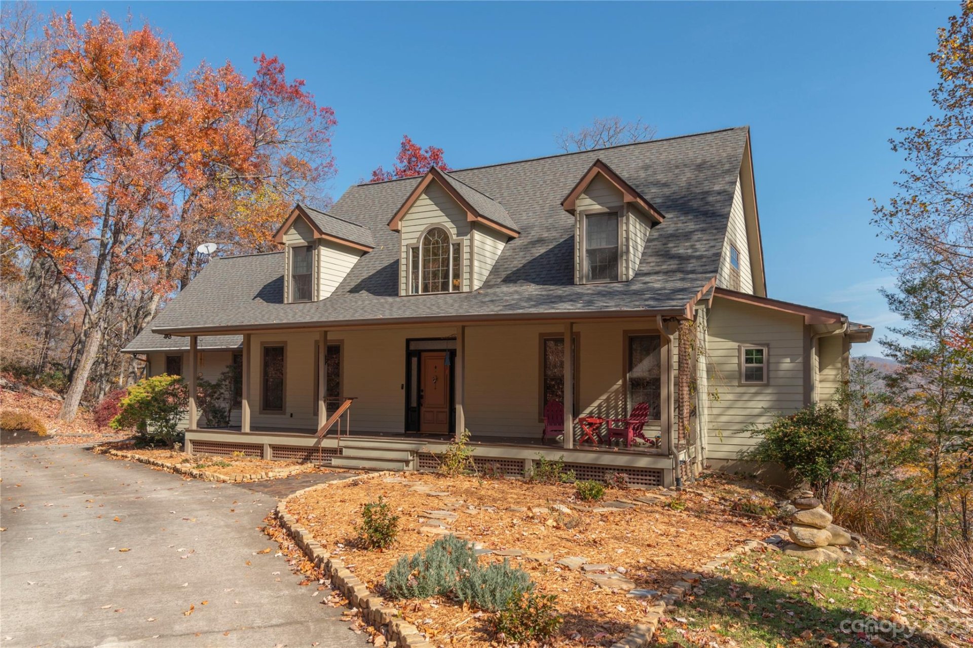 Property image 1 at 303 Pinnacle Drive, Black Mountain, NC 28711