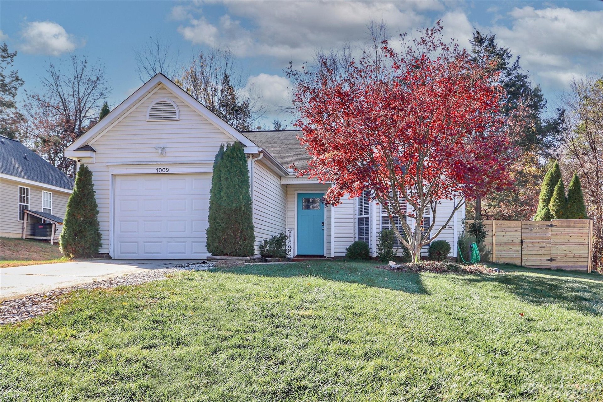 Property image 1 at 1009 Morning Glory Drive, Charlotte, NC 28262