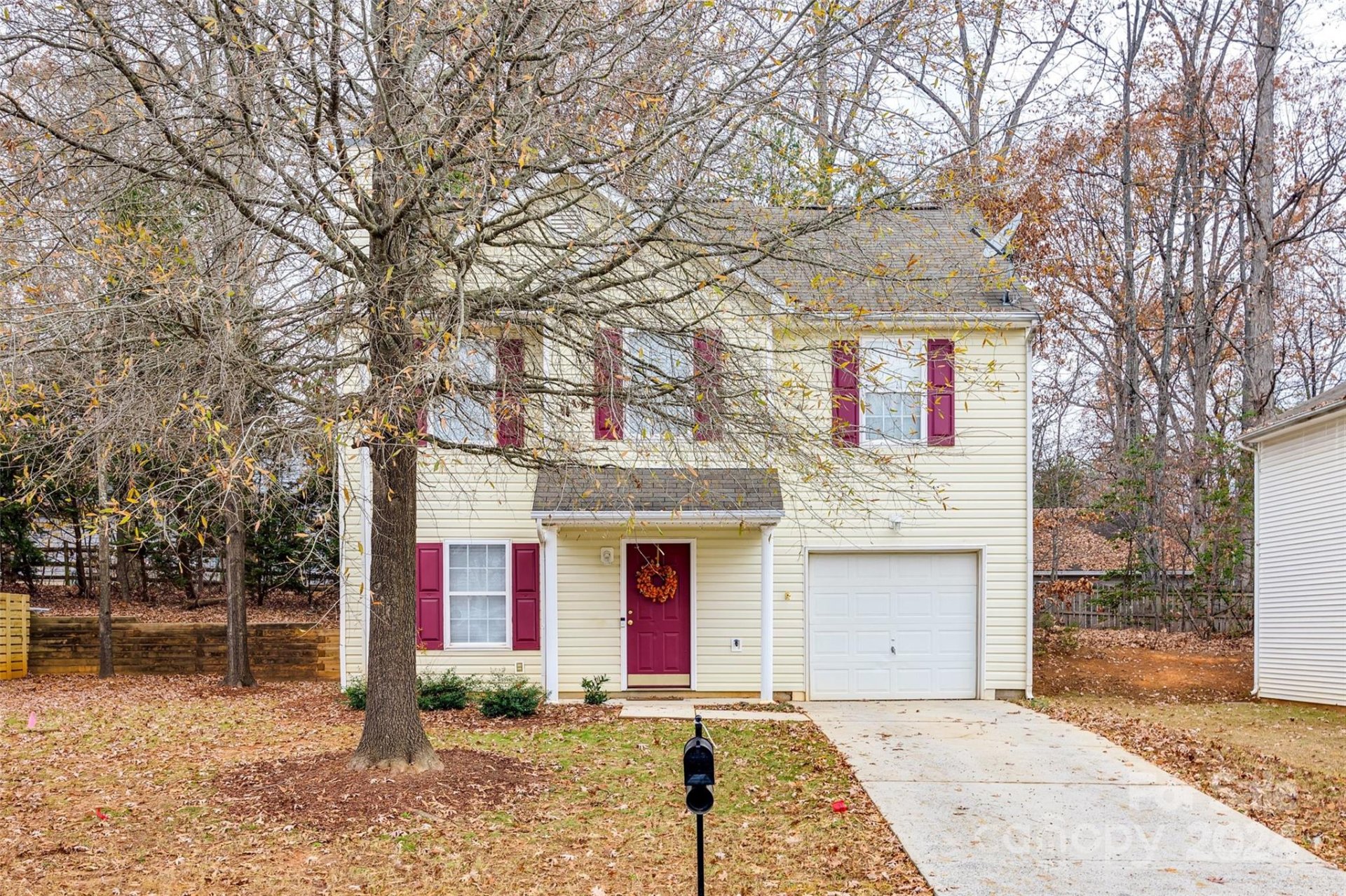 Property image 2 at 1413 Swaying Branch Lane, Lake Wylie, SC 29710