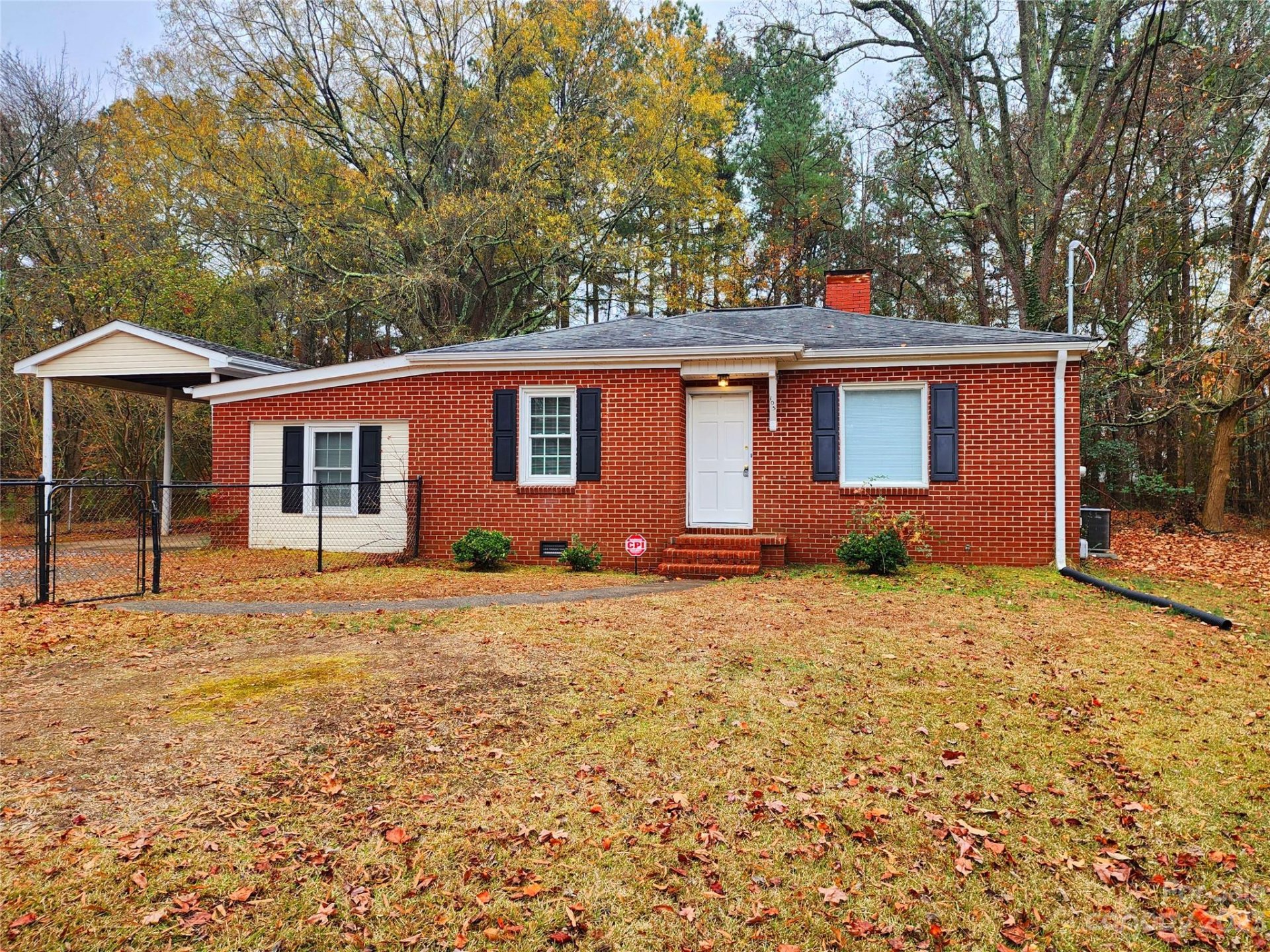 Property image 1 at 105 Rhyne Street, Bessemer City, NC 28016