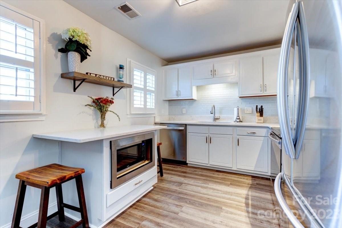 Property image 1 at 8328 Knights Bridge Road, Charlotte, NC 28210