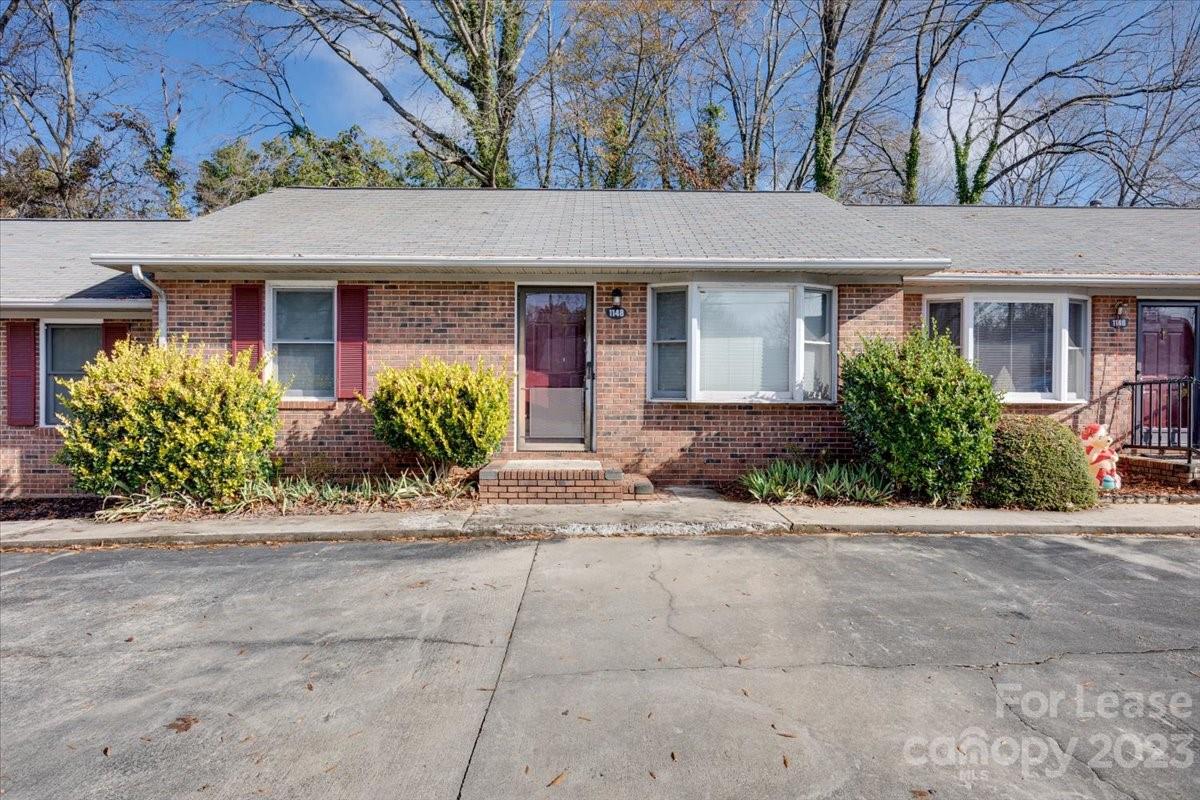 1148 Mckinnon Drive