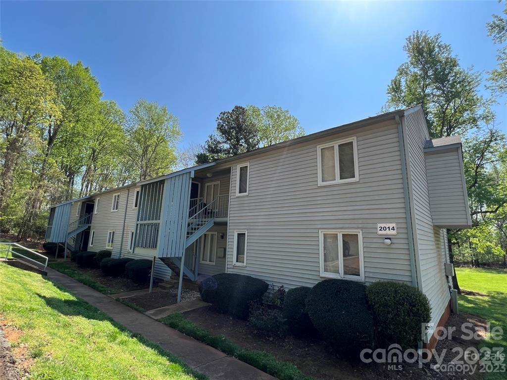 Property image 1 at 2014 Countrymens Court, Charlotte, NC 28210