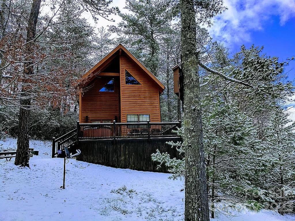 Property image 1 at 100 Bear Den Mountain Drive, Spruce Pine, NC 28777